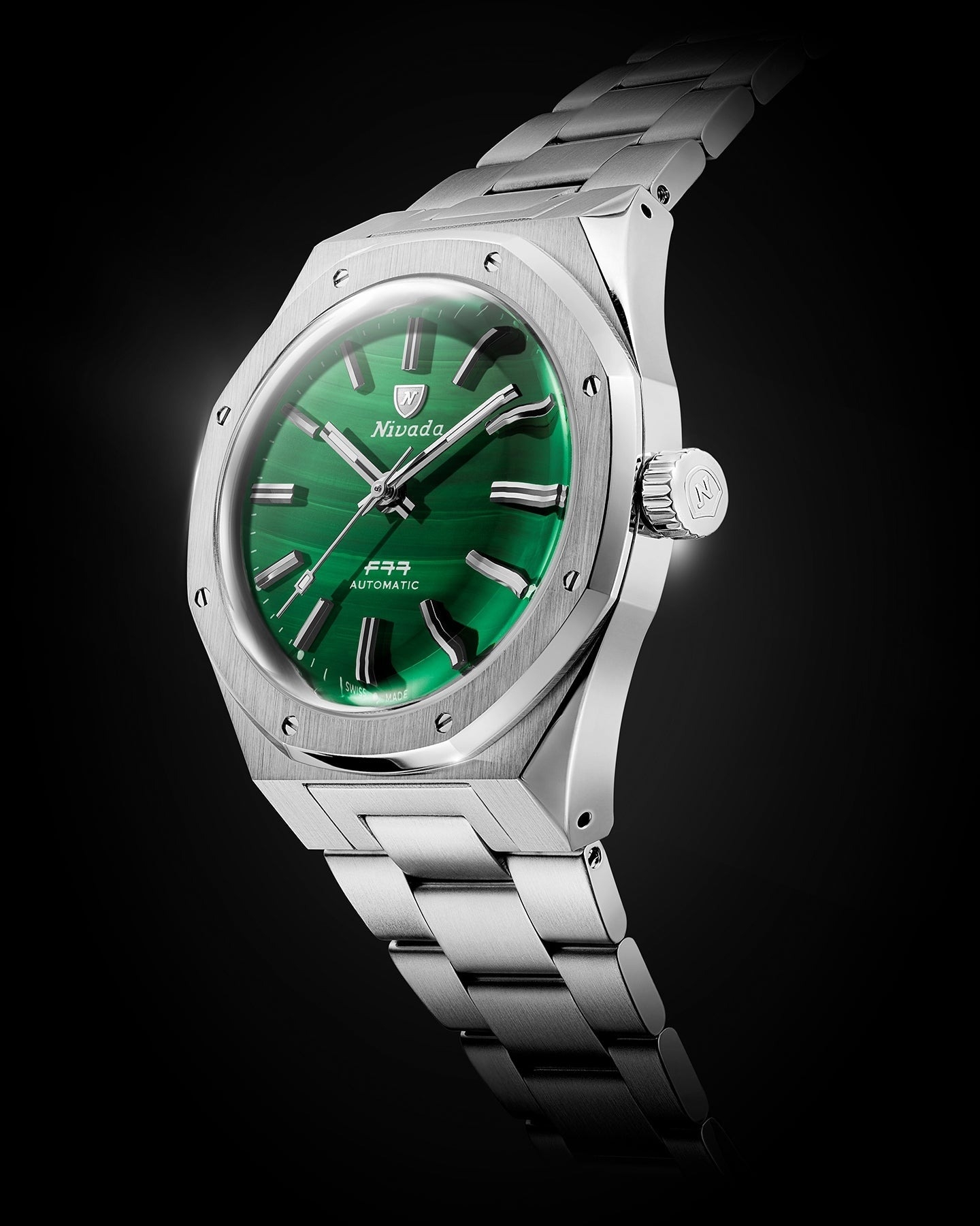 Nivada Grenchen, dòng sản phẩm F77, Ref number: 68036A77, mặt số Đá Malachite Mark I