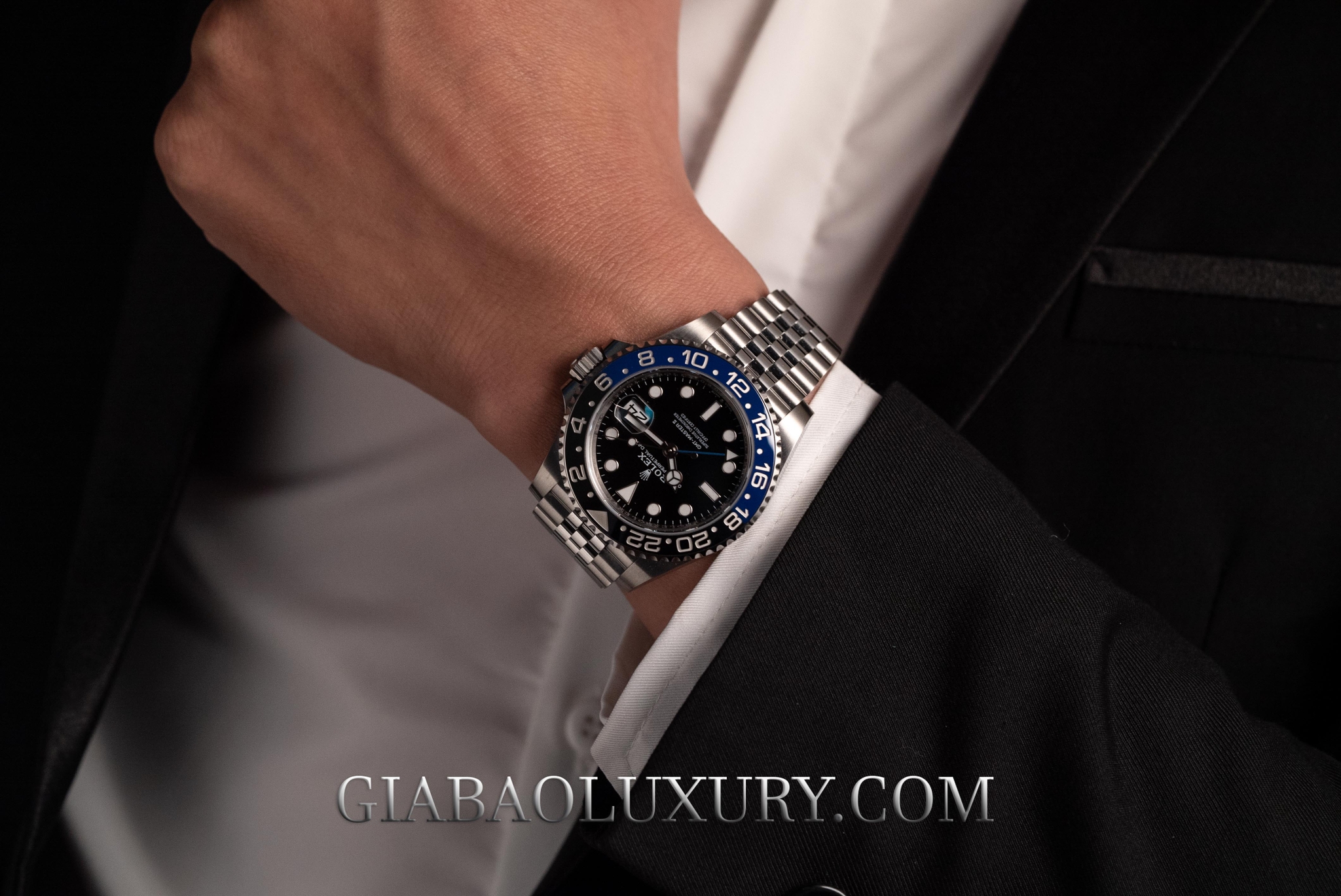 Đồng hồ Rolex GMT-Master Batman 126710BLNR