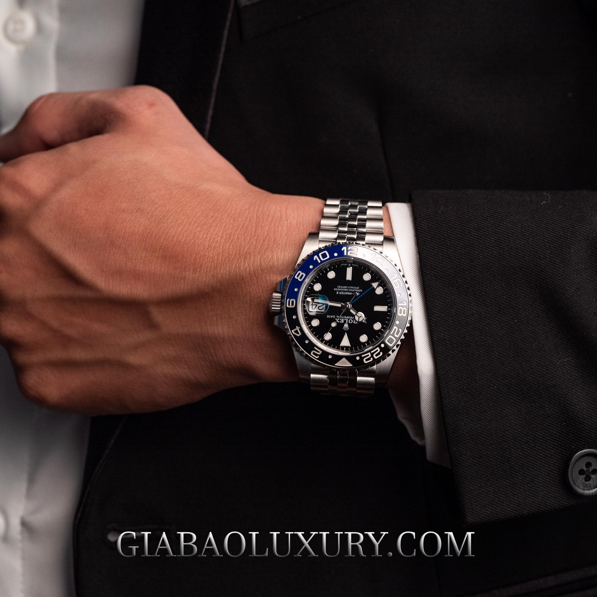 Đồng hồ Rolex GMT-Master Batman 126710BLNR