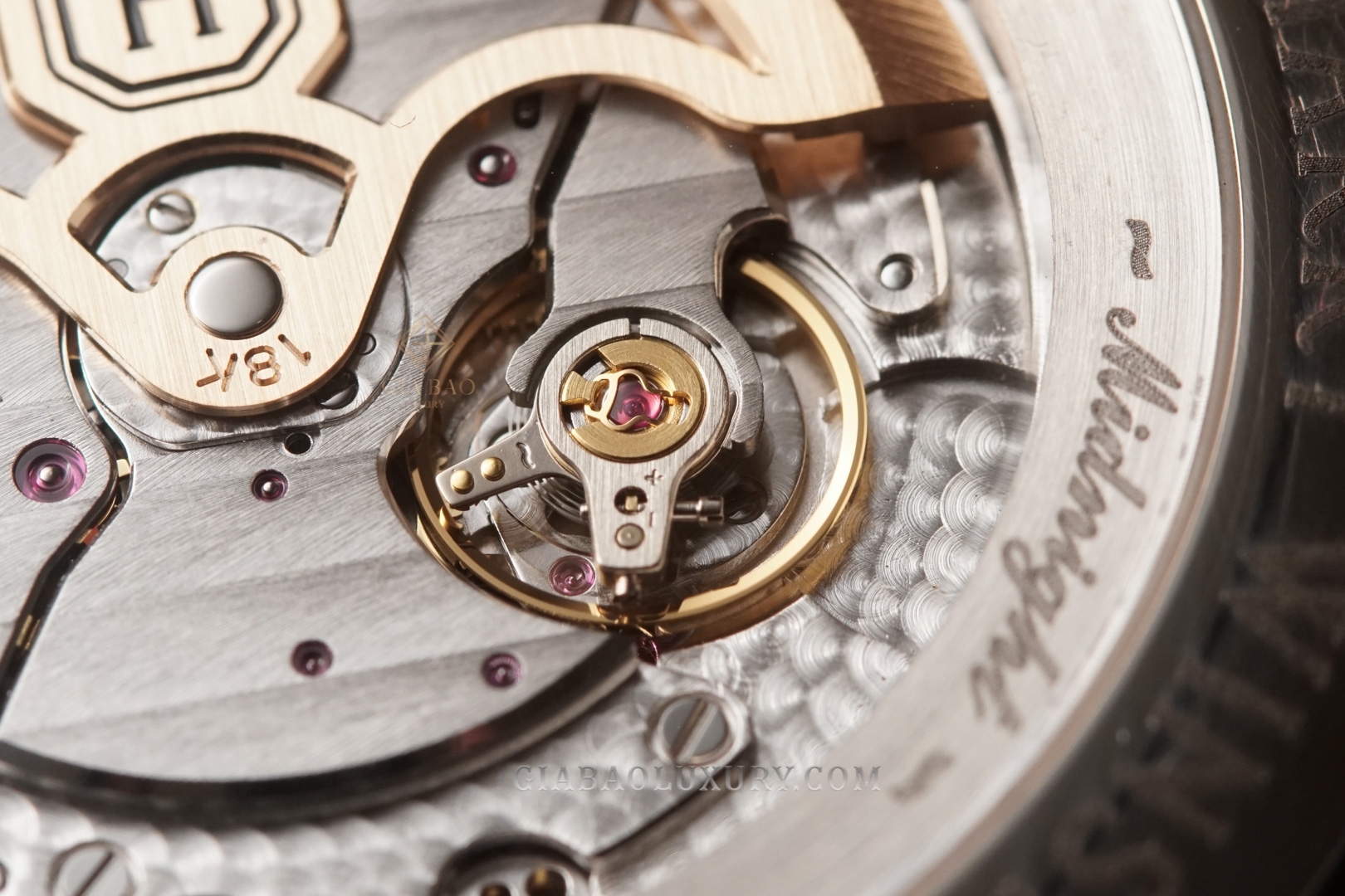 Đồng Hồ Harry Winston Midnight Blue MIDAHD42WW002