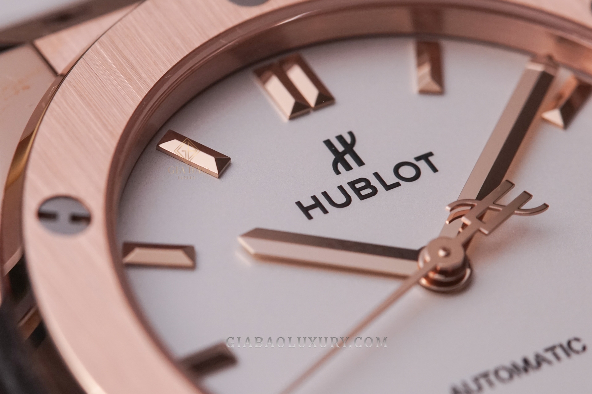 Đồng Hồ Hublot Classic Fusion 565.OX.2611.LR