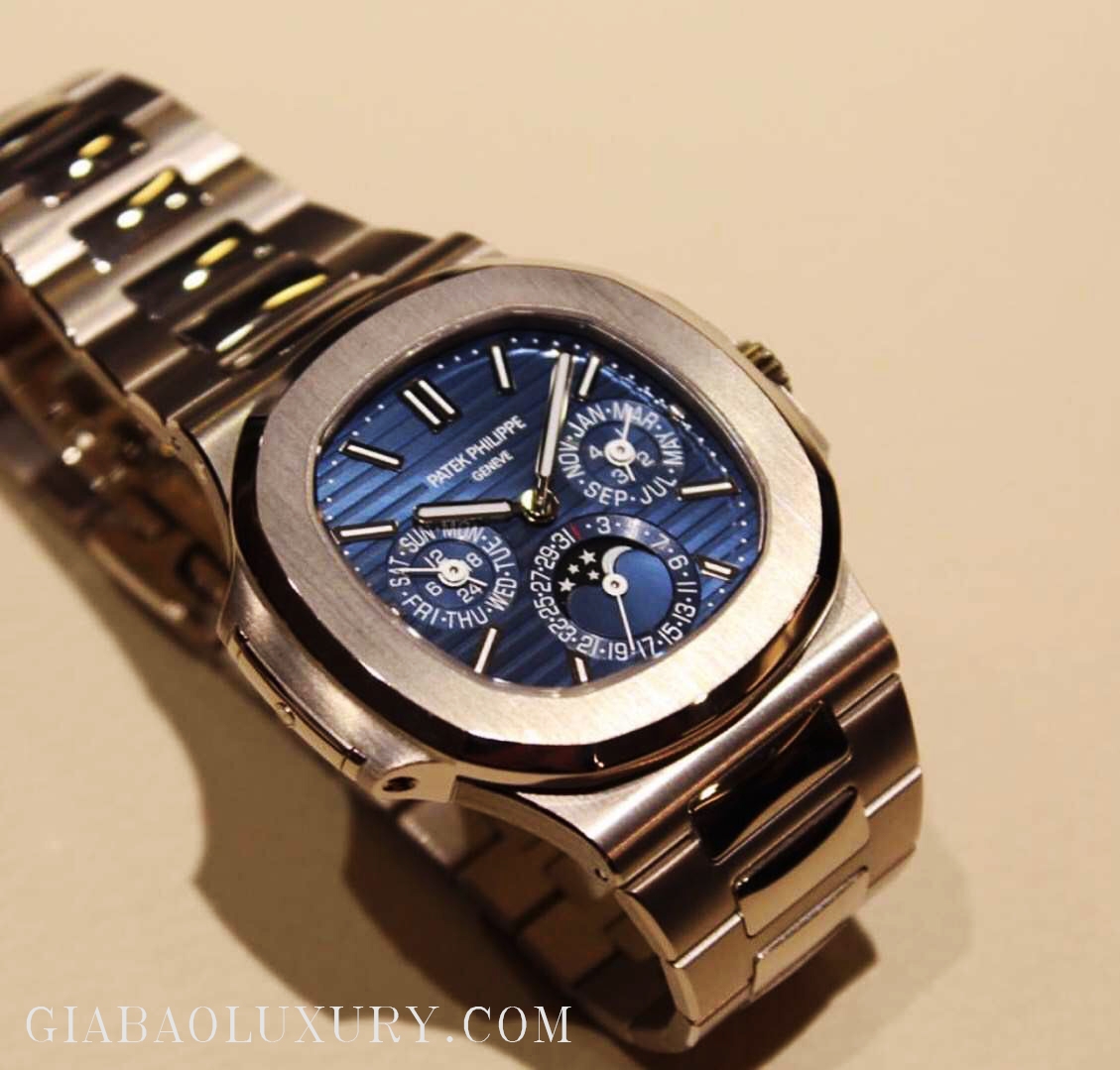 Đồng hồ Patek Philippe Nautilus 5740/1G-001 Perpetual Calendar