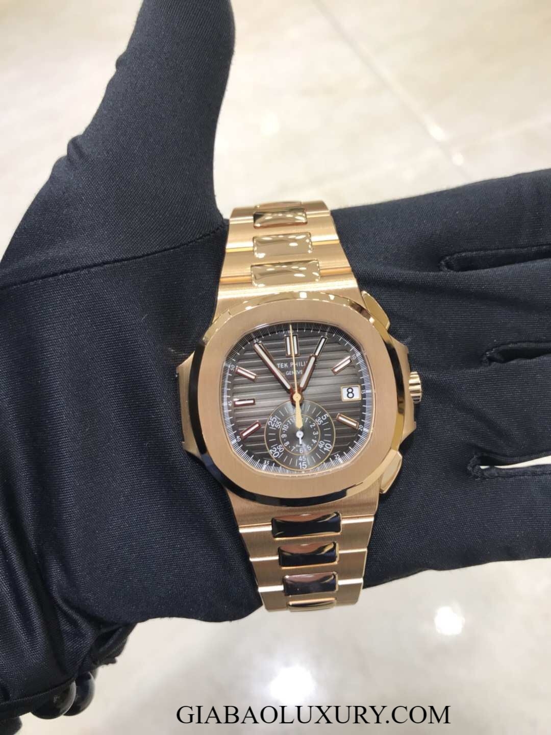 Đồng hồ Patek Philippe Nautilus 5980/1R-001