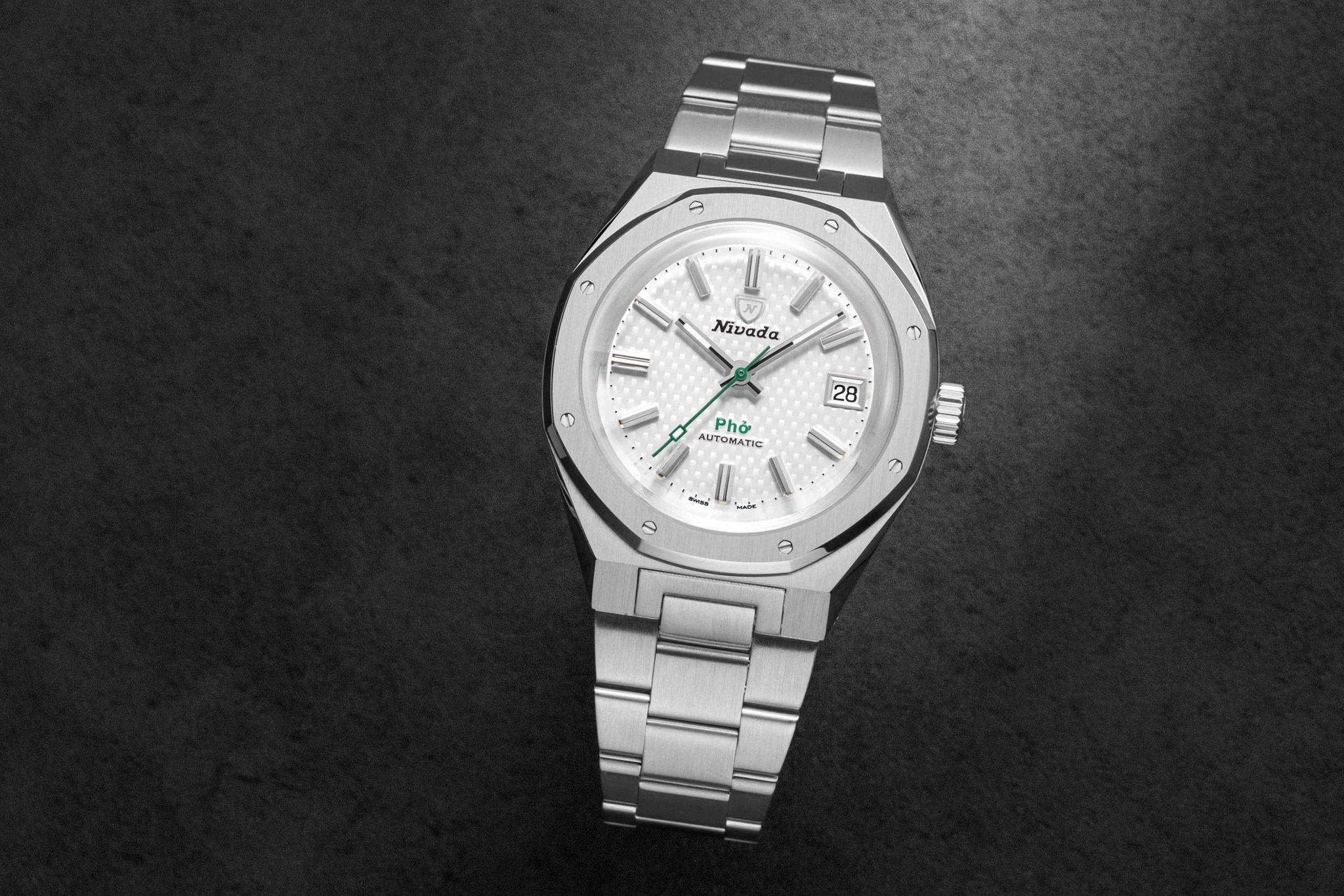 Nivada Grenchen, dòng sản phẩm F77 “Phở”