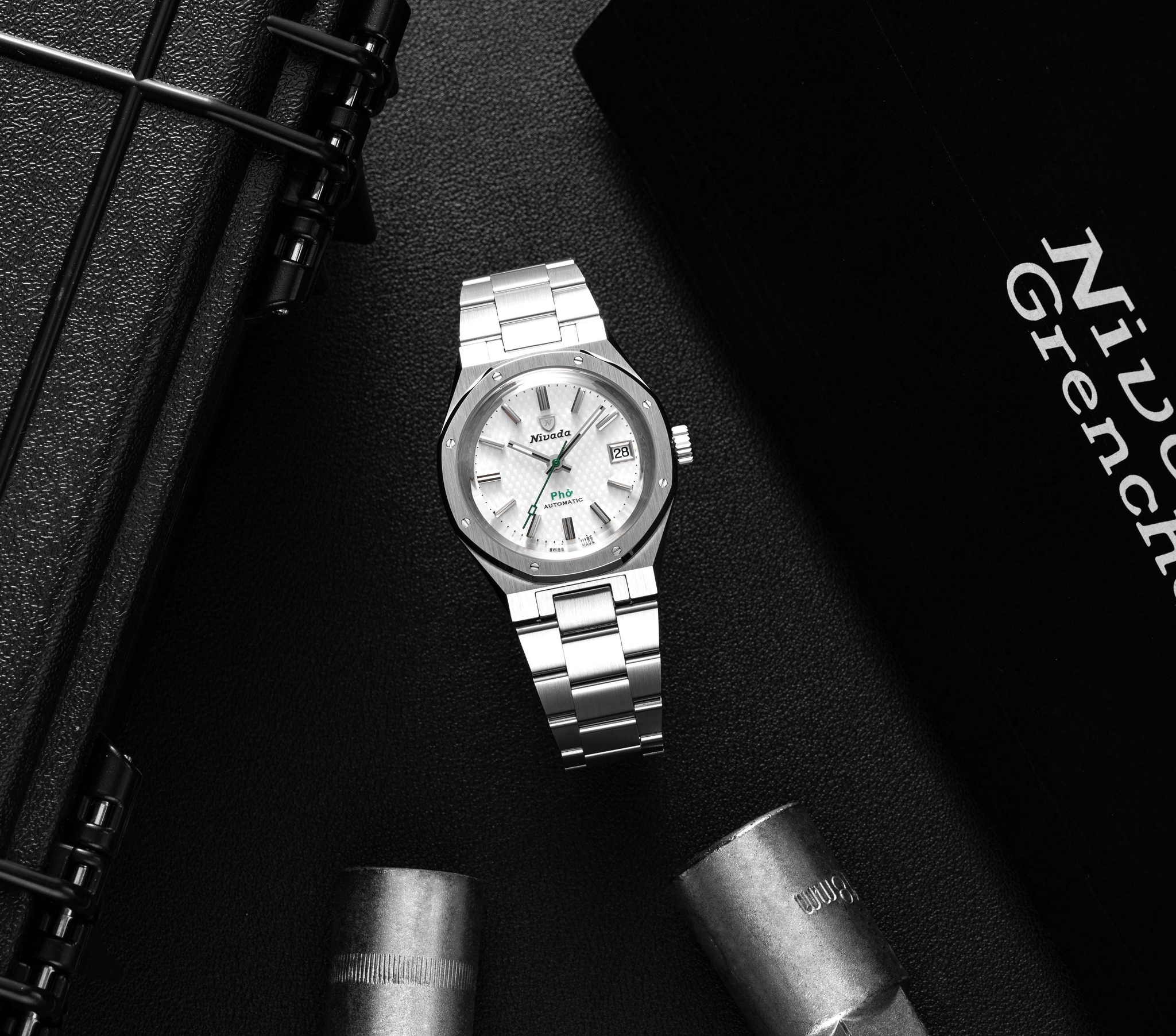 Nivada Grenchen, dòng sản phẩm F77 “Phở”