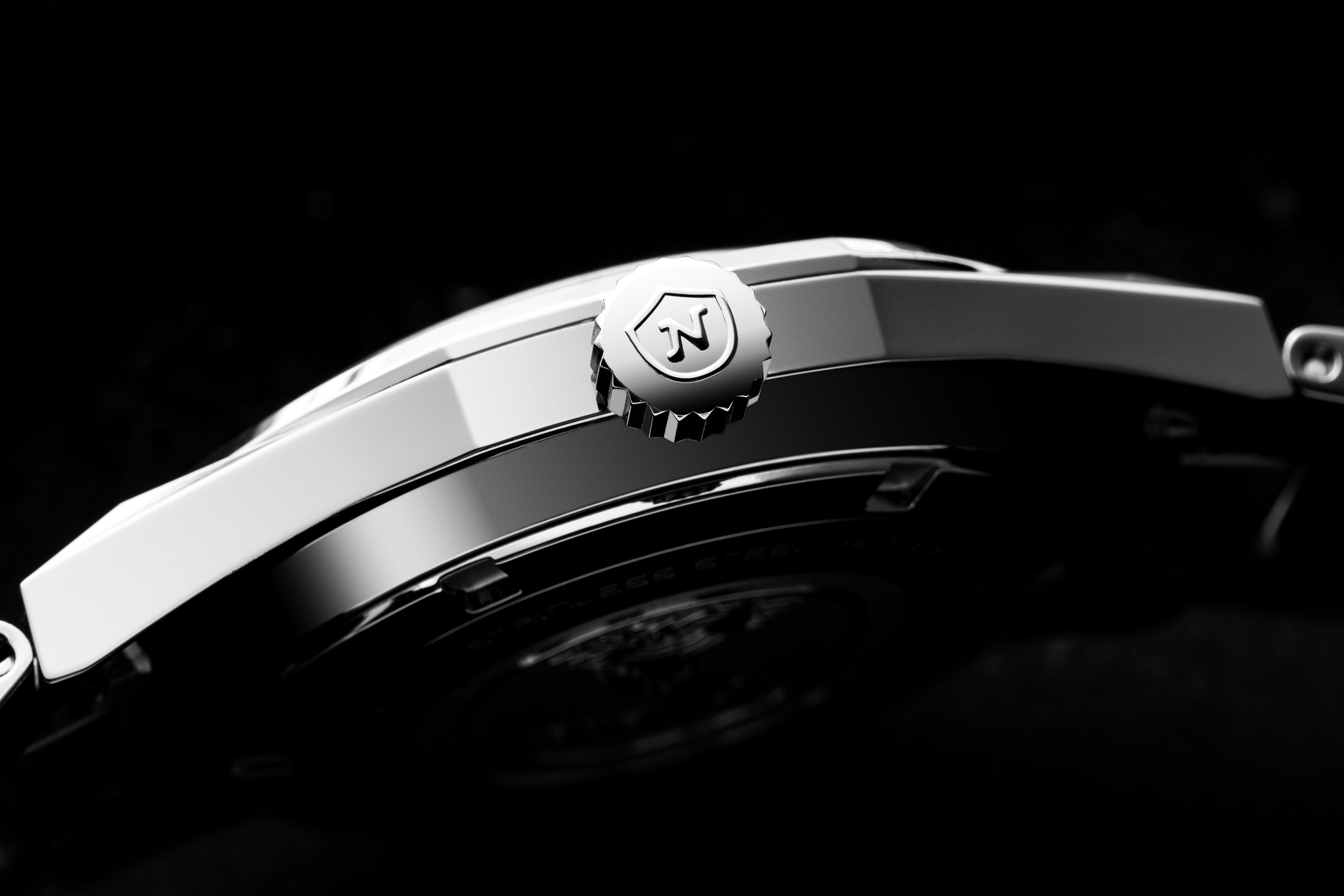 Nivada Grenchen, dòng sản phẩm F77 “Phở”