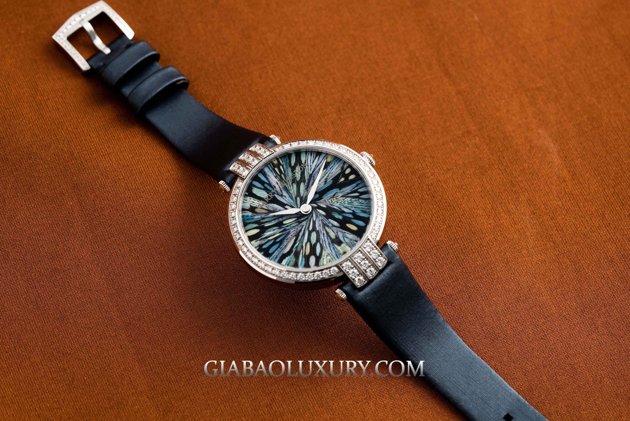 Harry Winston Premier Feathers Ladies Quartz 36mm