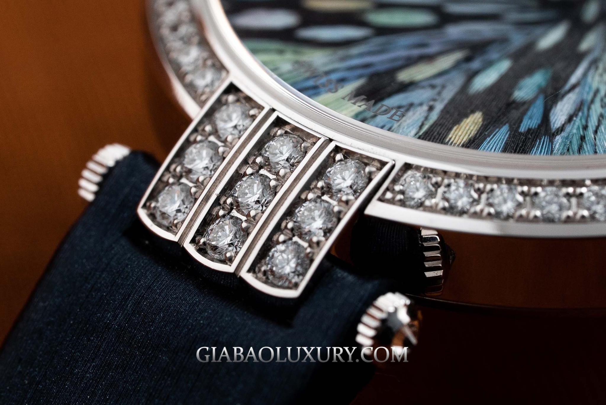 Harry Winston Premier Feathers Ladies Quartz 36mm