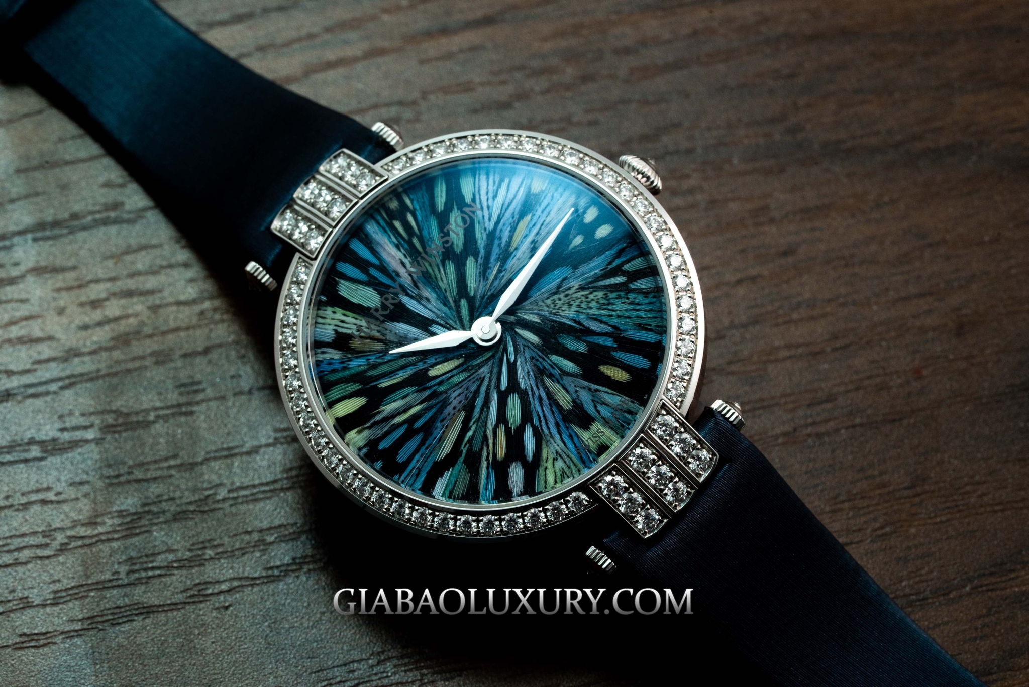 Harry Winston Premier Feathers Ladies Quartz 36mm