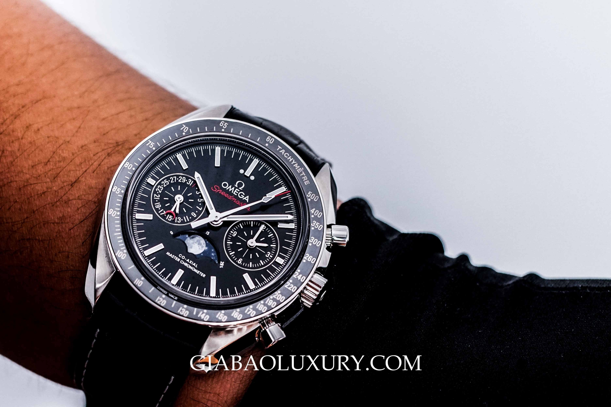 ĐỒNG HỒ OMEGA SPEEDMASTER MOONWATCH MOONPHASE CHRONOGRAPH