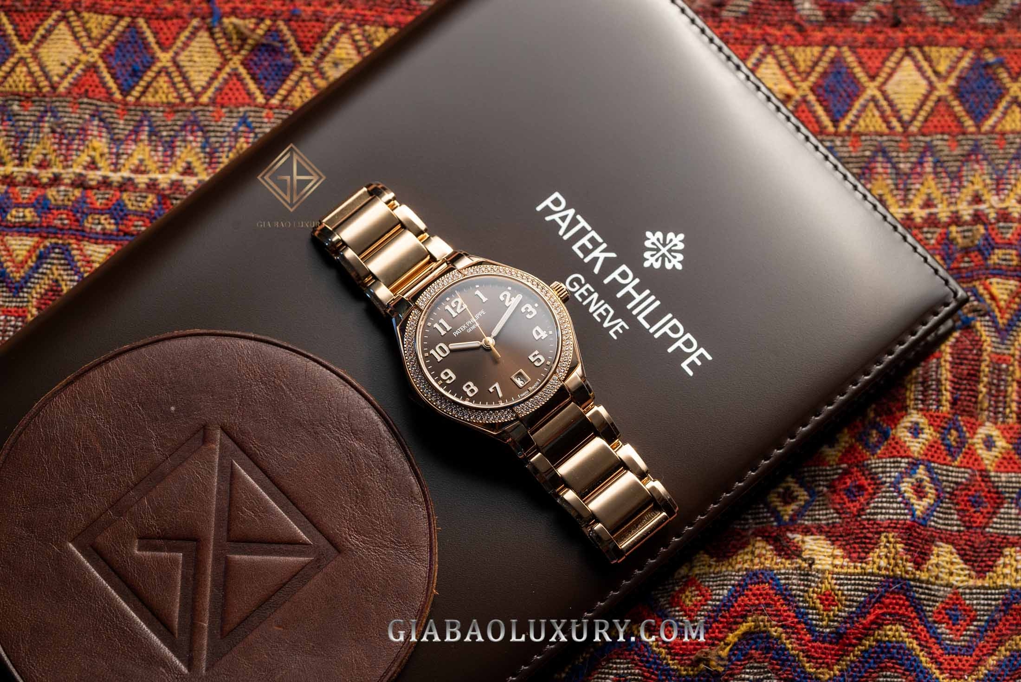 Review đồng hồ Patek Philippe Twenty~4 7300 Vàng hồng