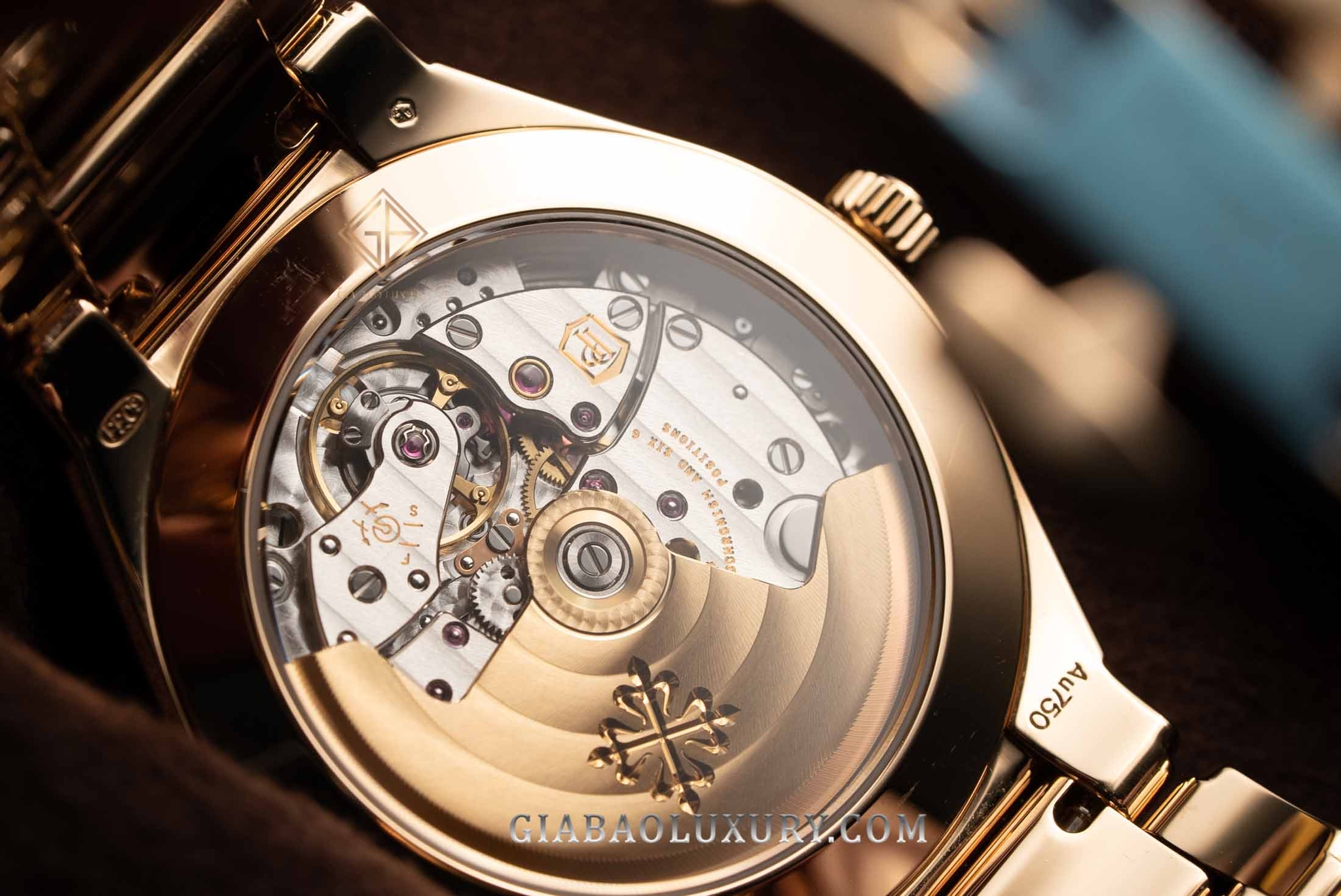 Đồng Hồ Patek Philippe Twenty~4 7300/1200R-001