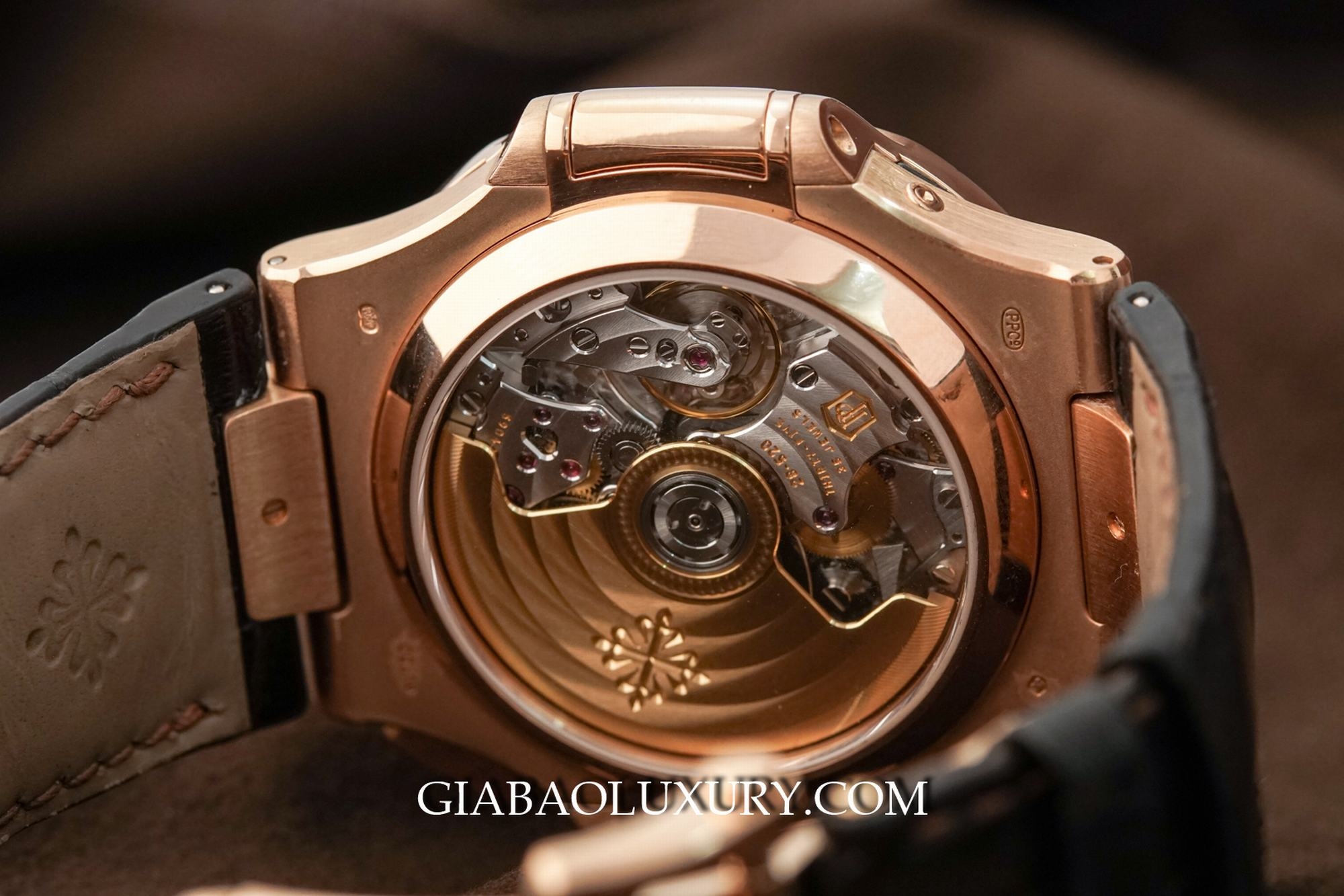 Đồng Hồ Patek Philippe Nautilus 5980R-001