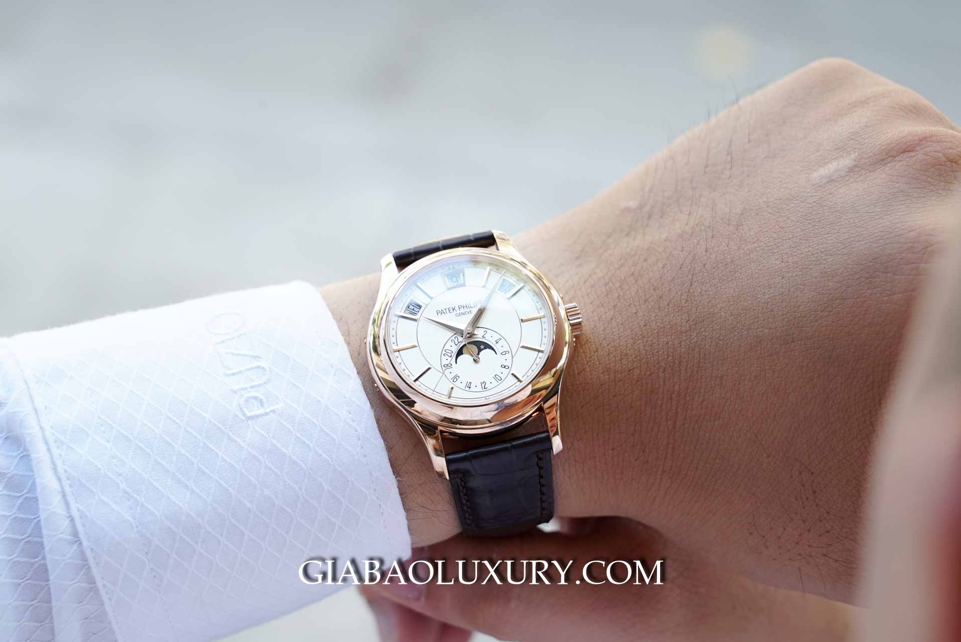 Đồng Hồ Patek Philippe Complications 5205R-001 Mặt Trắng