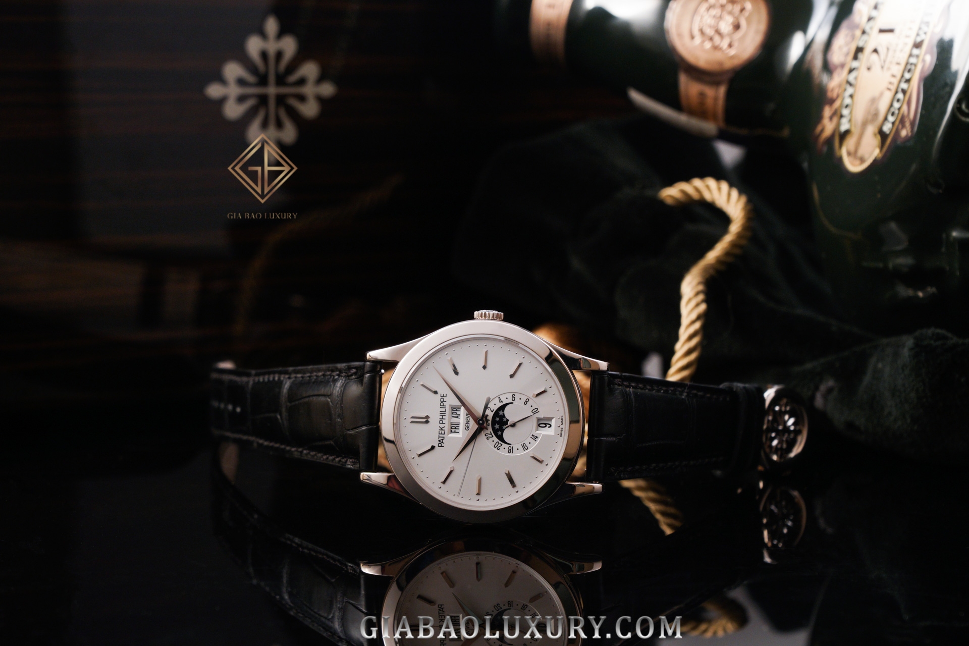 Đồng Hồ Patek Philippe Complications 5396G-011