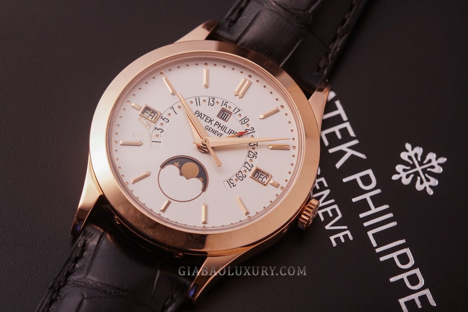 Đồng Hồ Patek Philippe Grand Complications 5496R-001