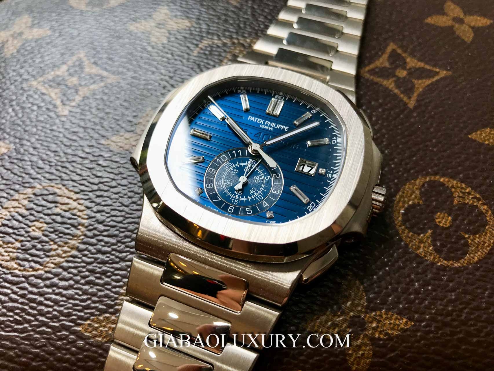 đồng hồ Patek Philippe Nautilus 5976/1G