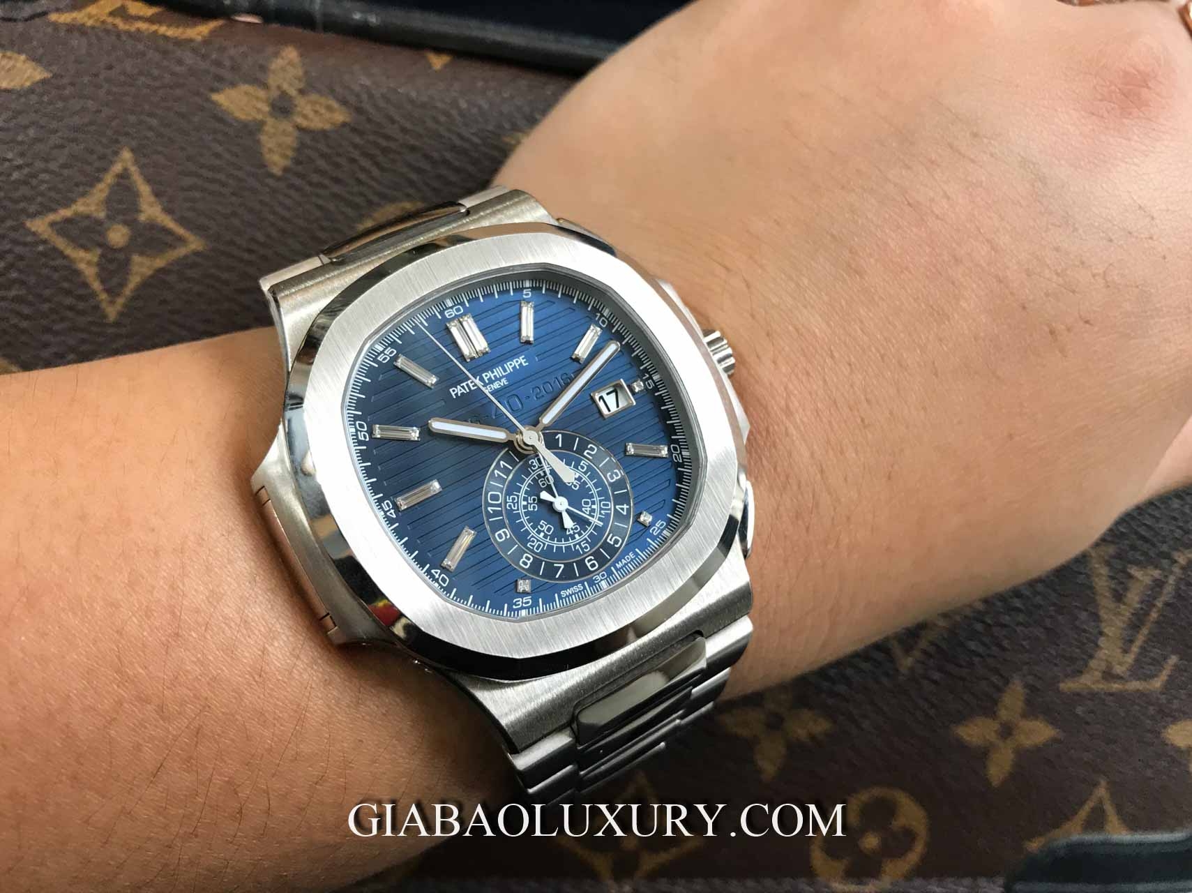 đồng hồ Patek Philippe Nautilus 5976/1G