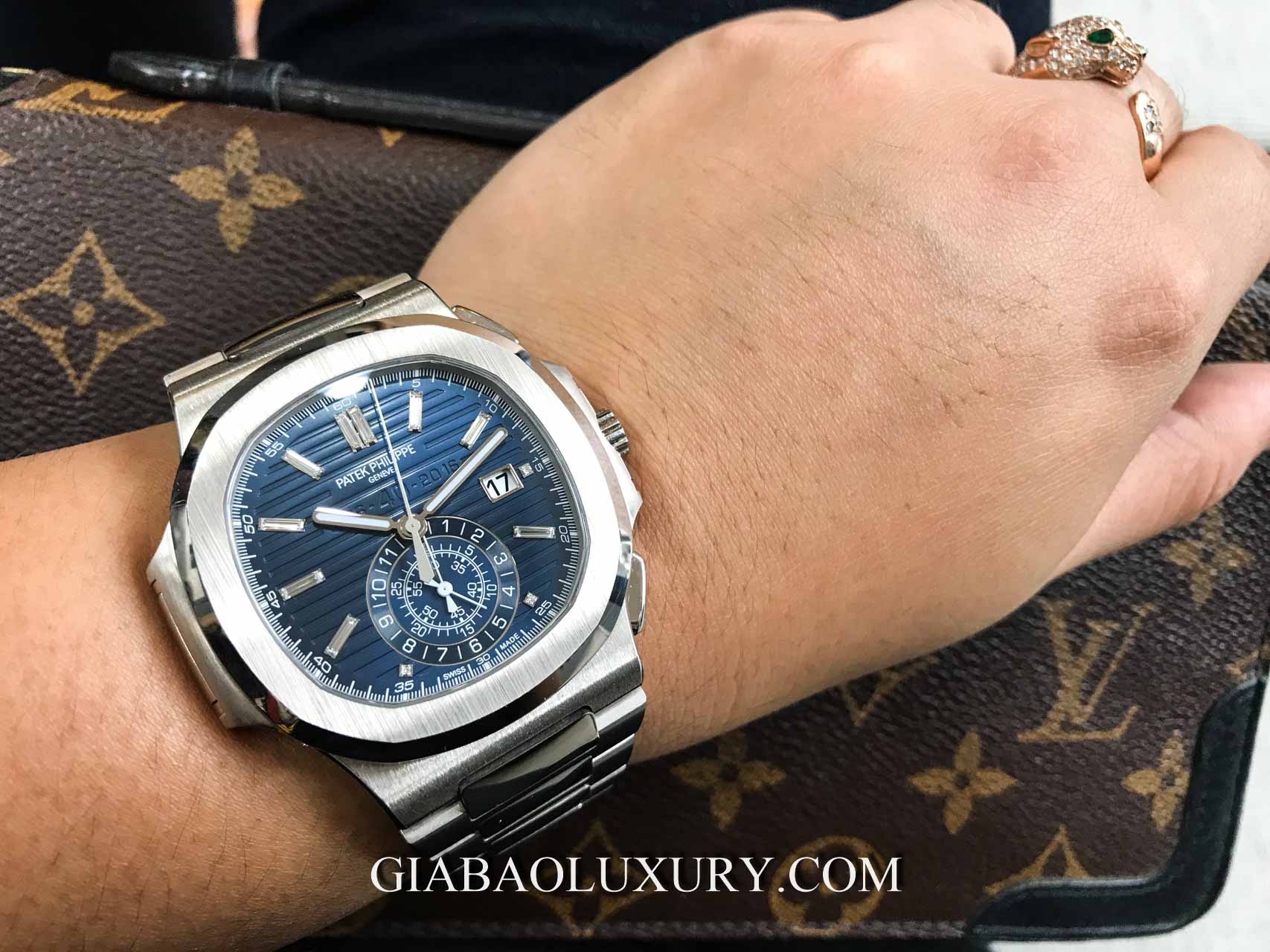 đồng hồ Patek Philippe Nautilus 5976/1G