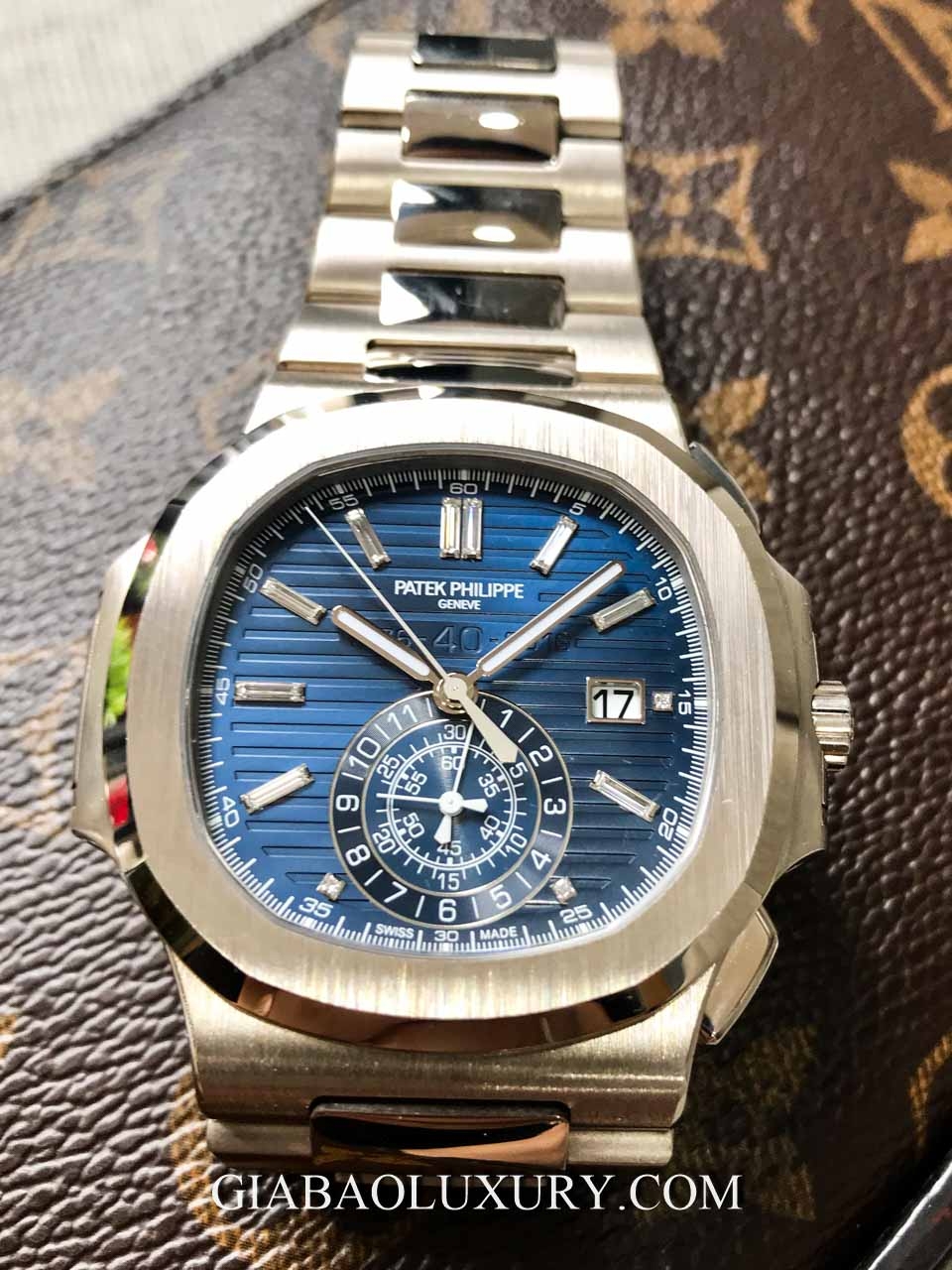 đồng hồ Patek Philippe Nautilus 5976/1G