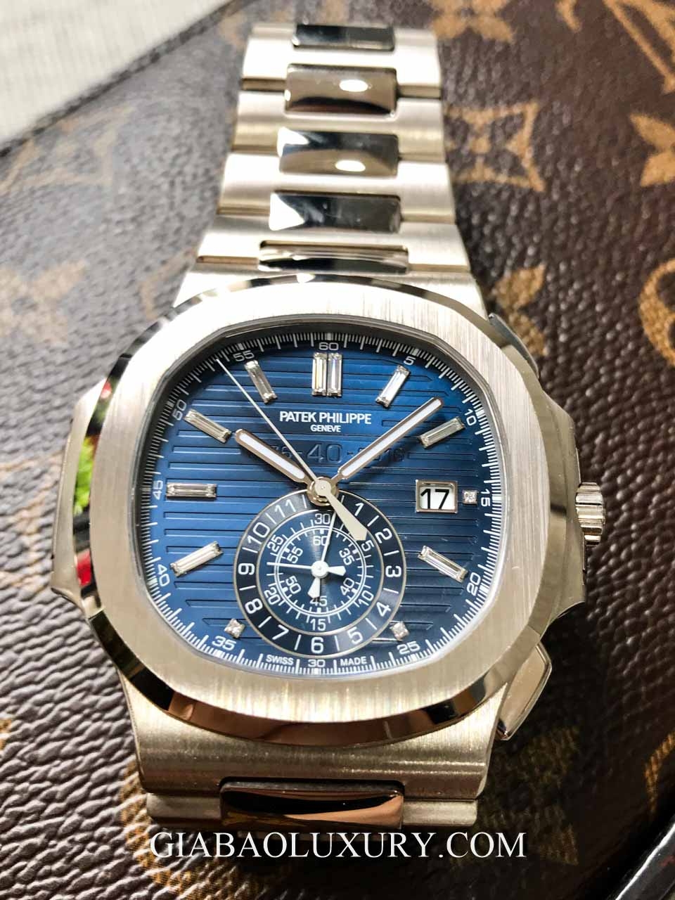 đồng hồ Patek Philippe Nautilus 5976/1G