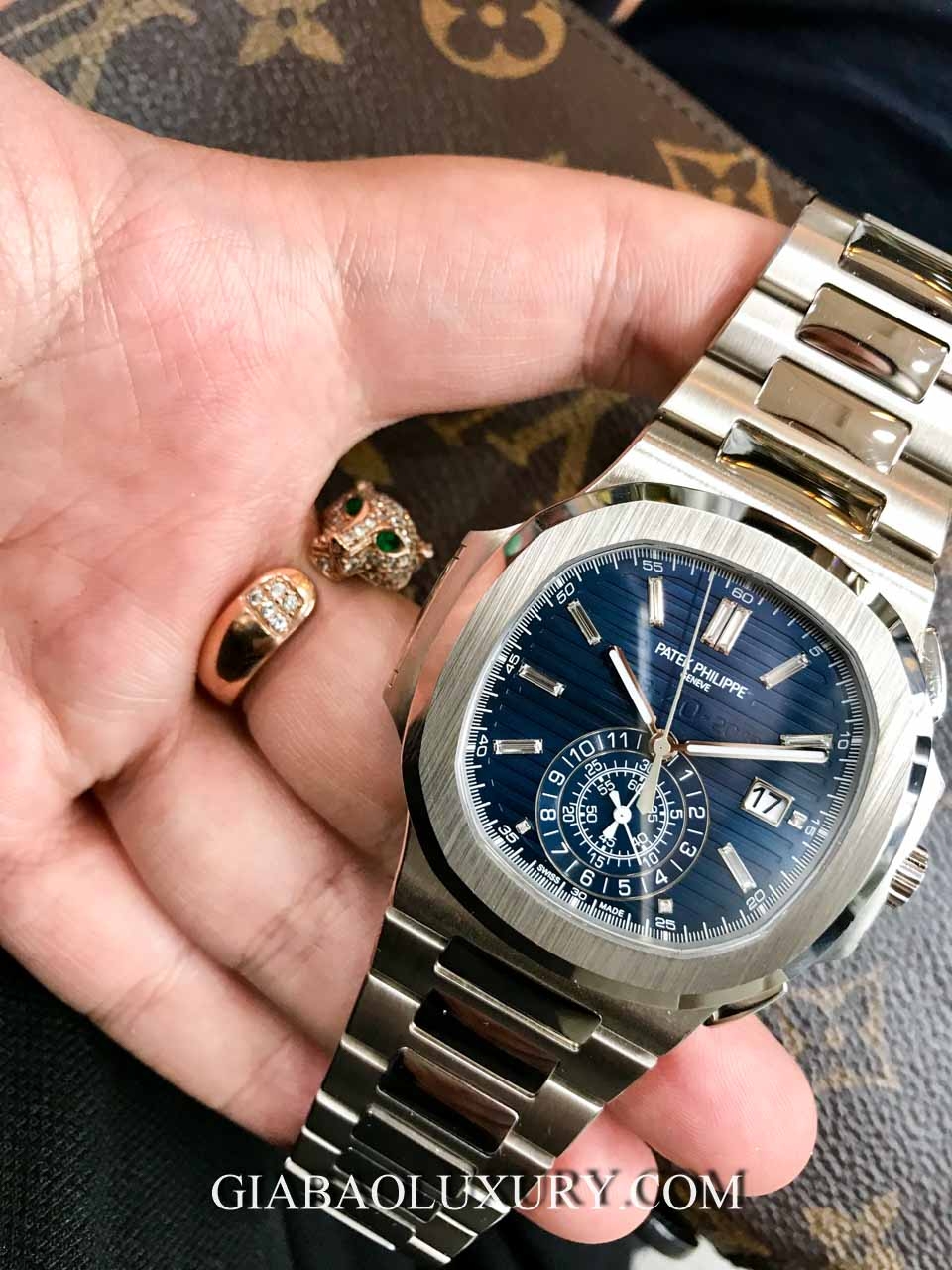 đồng hồ Patek Philippe Nautilus 5976/1G