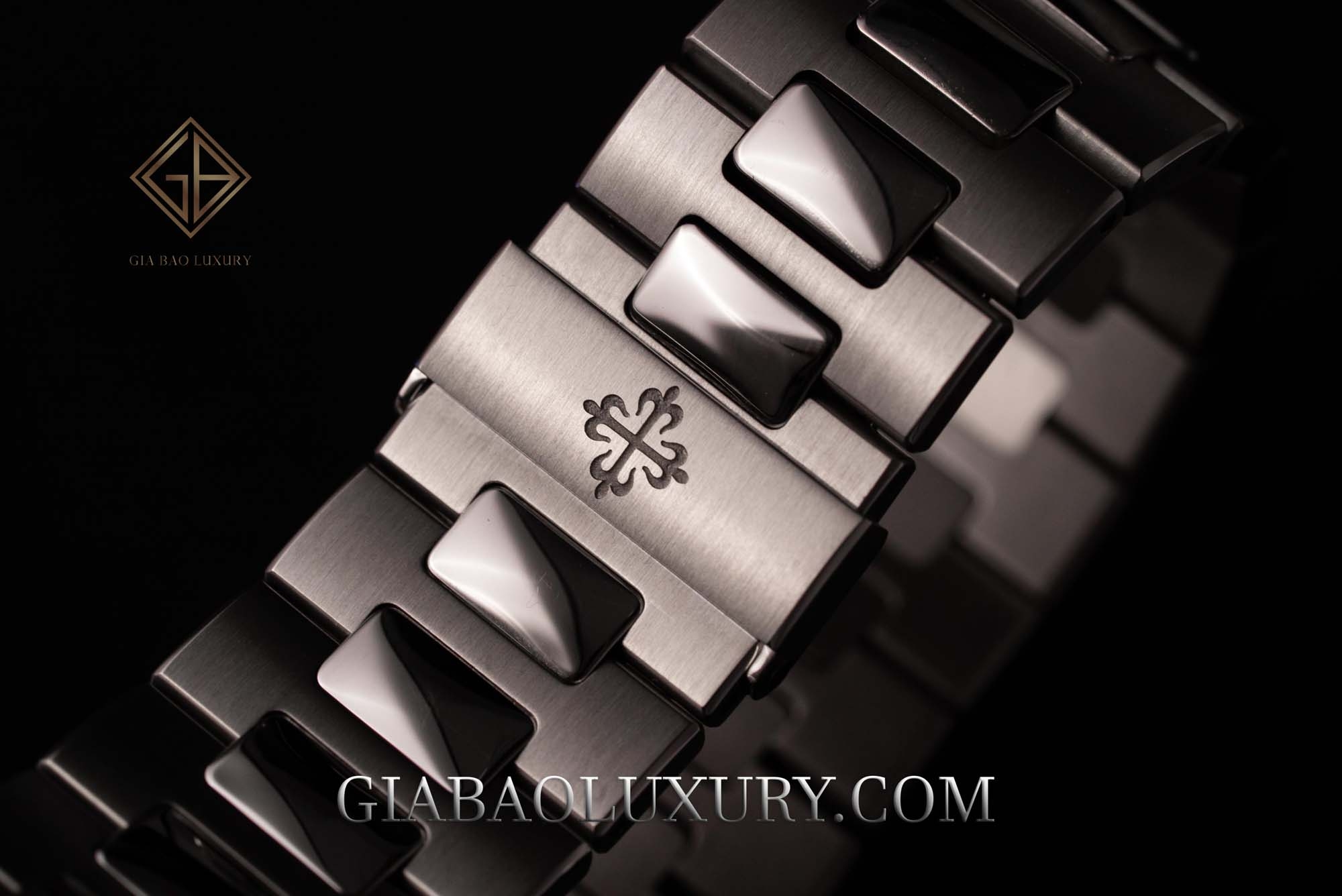 Review Đồng Hồ Patek Philippe Nautilus 5712/1A