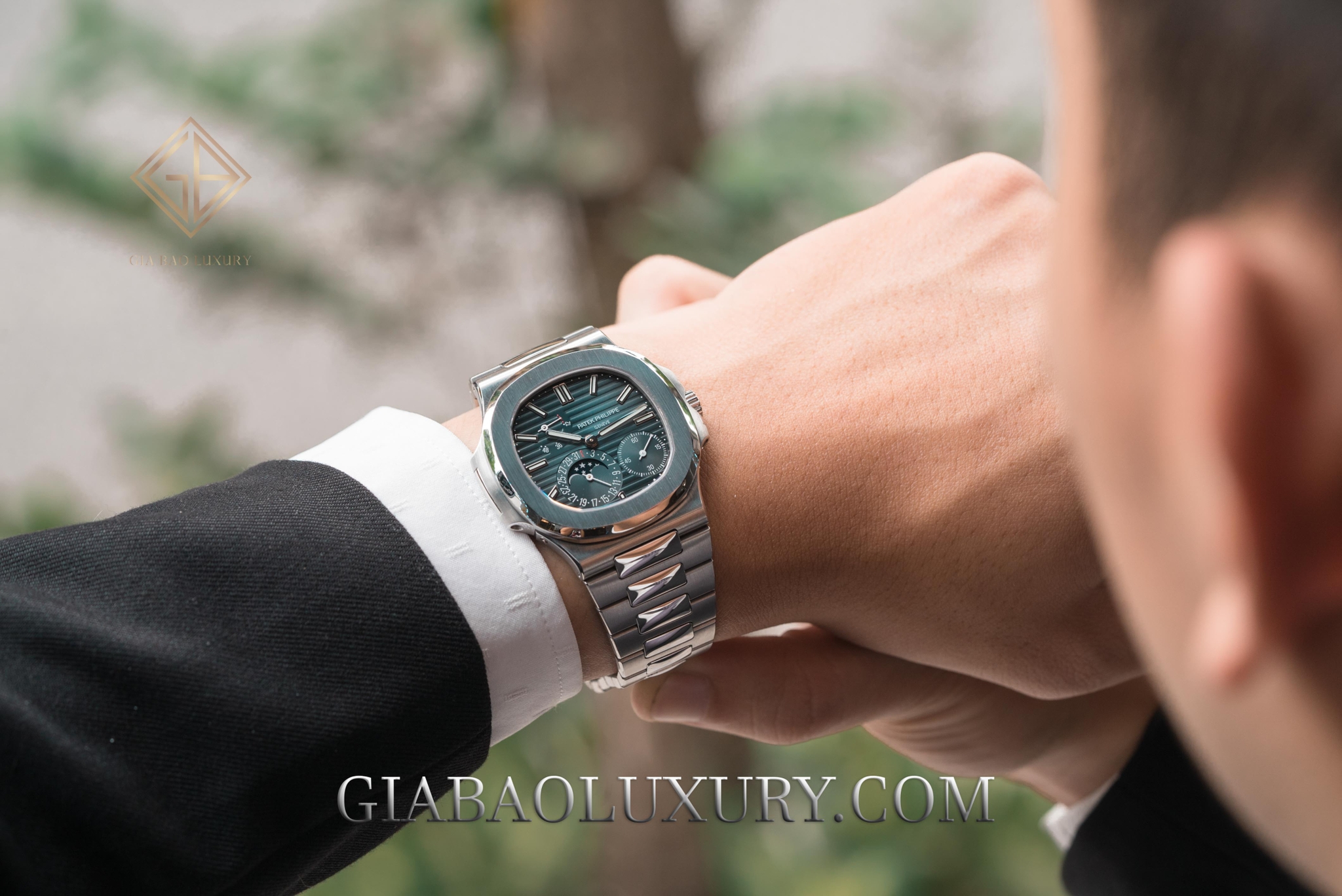 Review Đồng Hồ Patek Philippe Nautilus 5712/1A