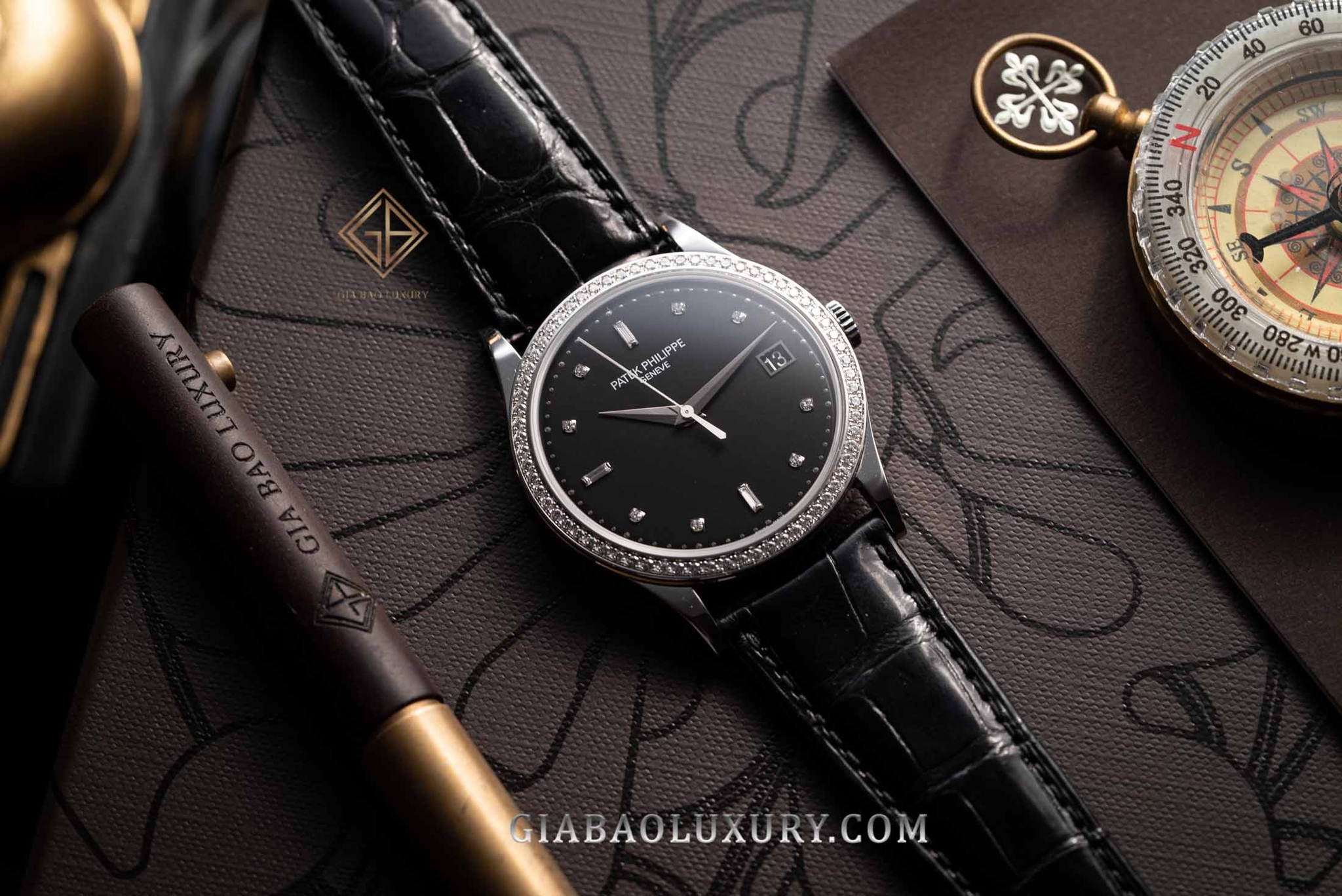 Đồng Hồ Patek Philippe Calatrava 5297G-001