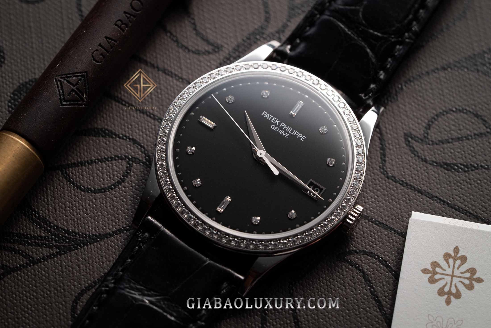 Đồng Hồ Patek Philippe Calatrava 5297G-001