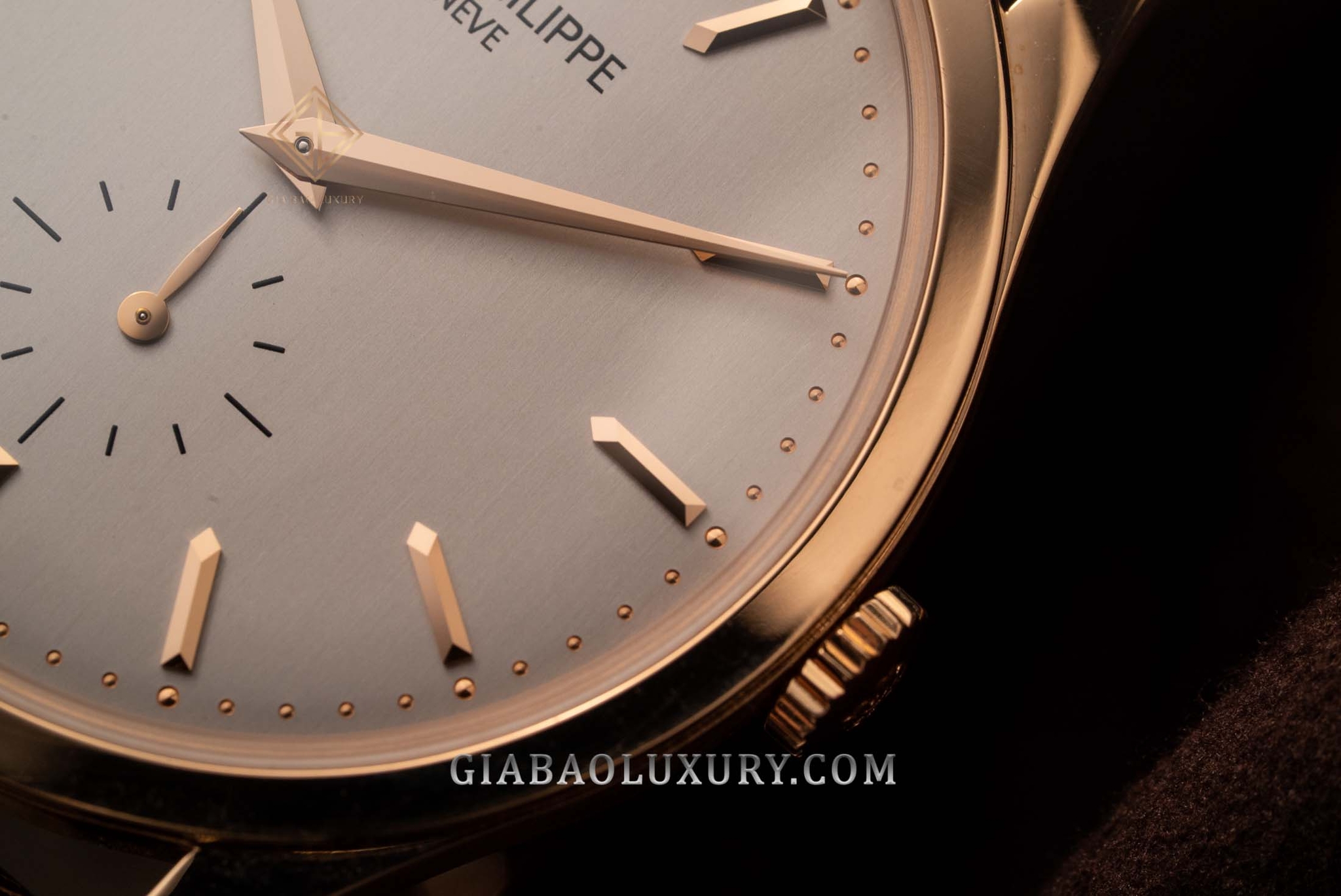 Đồng Hồ Patek Philippe Calatrava 5196R-001