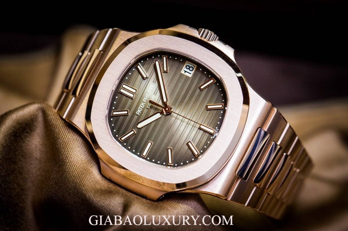 Đồng Hồ Patek Philippe Nautilus 5711/1R-001