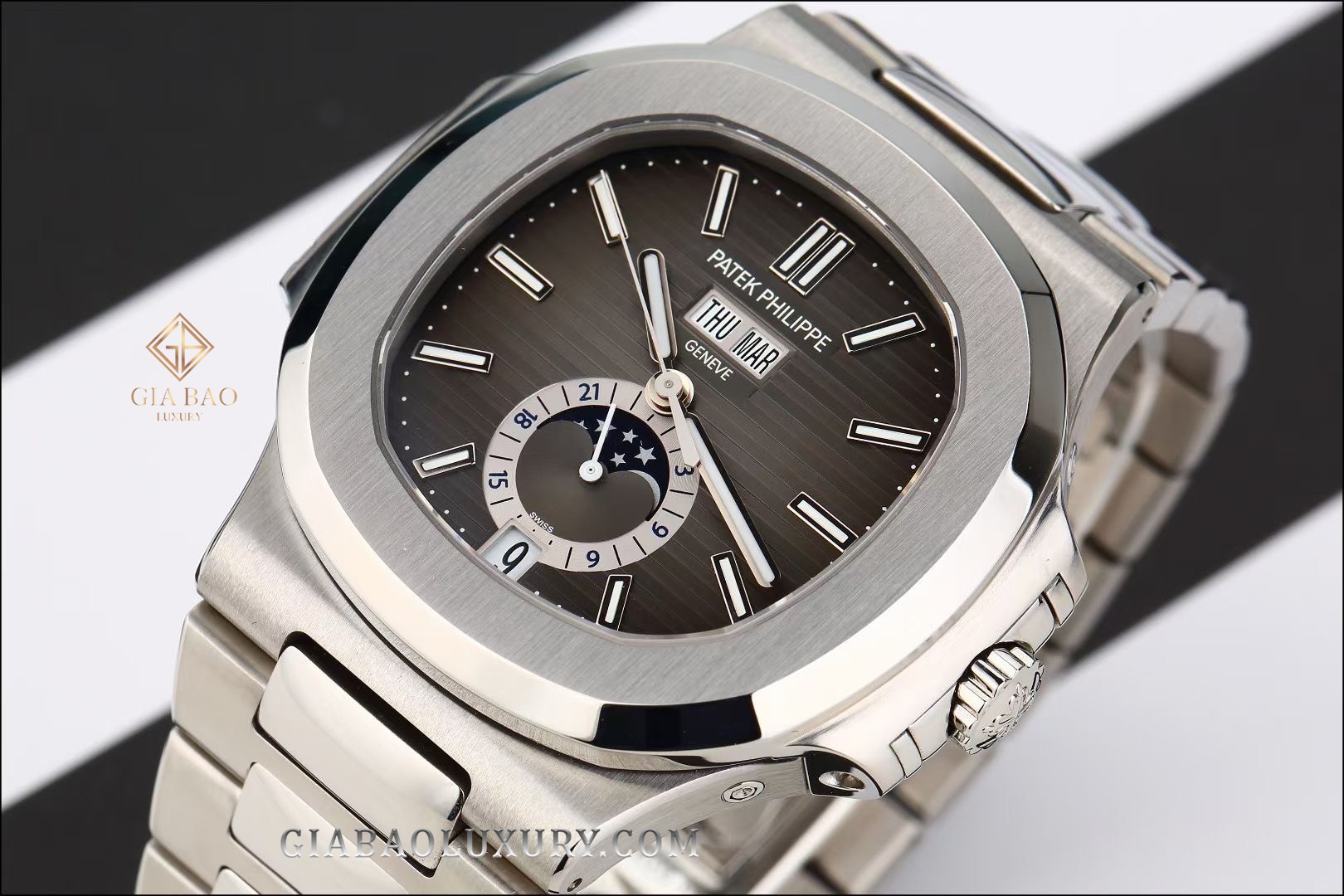 Đồng Hồ Patek Philippe Nautilus 5726/1A-001