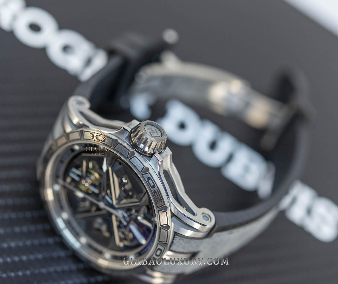 Đồng Hồ Roger Dubuis Excalibur RDDBEX0748