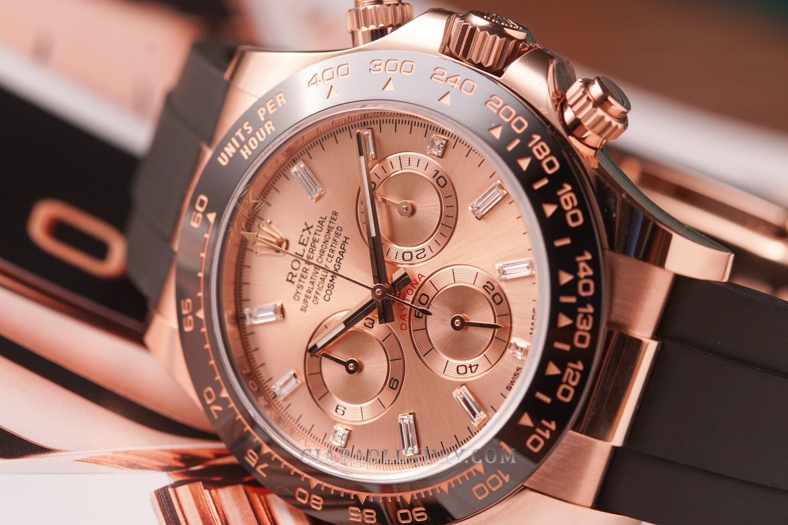 Đồng Hồ Rolex Cosmograph Daytona 116515LN Mặt Số Hồng Cọc Số Kim Cương Baguette