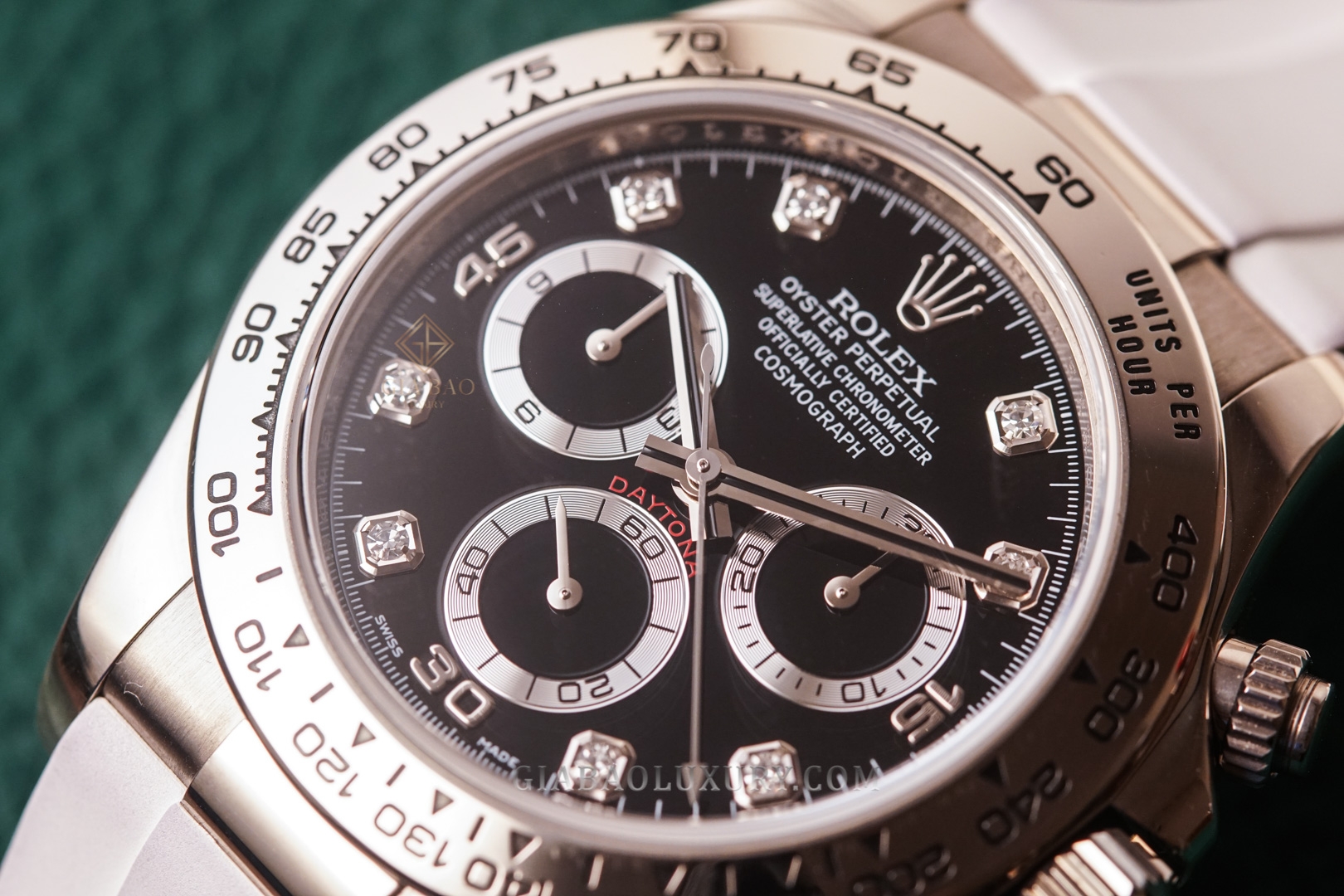 Đồng Hồ Rolex Cosmograph Daytona 116519G Mặt Số Đen Cọc Số Kim Cương