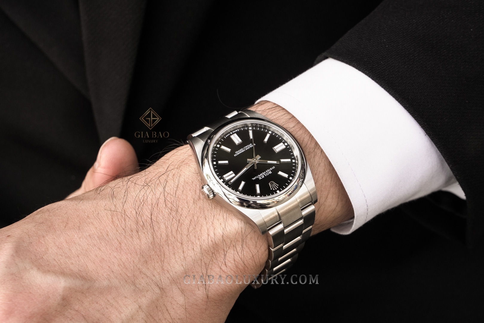 Đồng Hồ Rolex Oyster Perpetual 41 124300 Mặt Số Đen