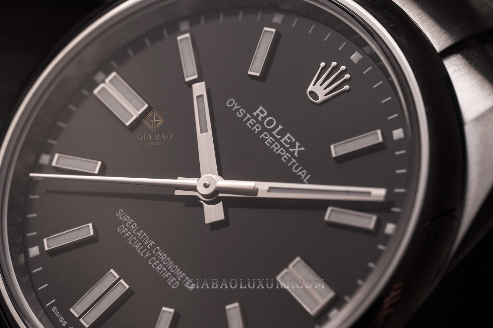 Đồng Hồ Rolex Oyster Perpetual 41 124300 Mặt Số Đen