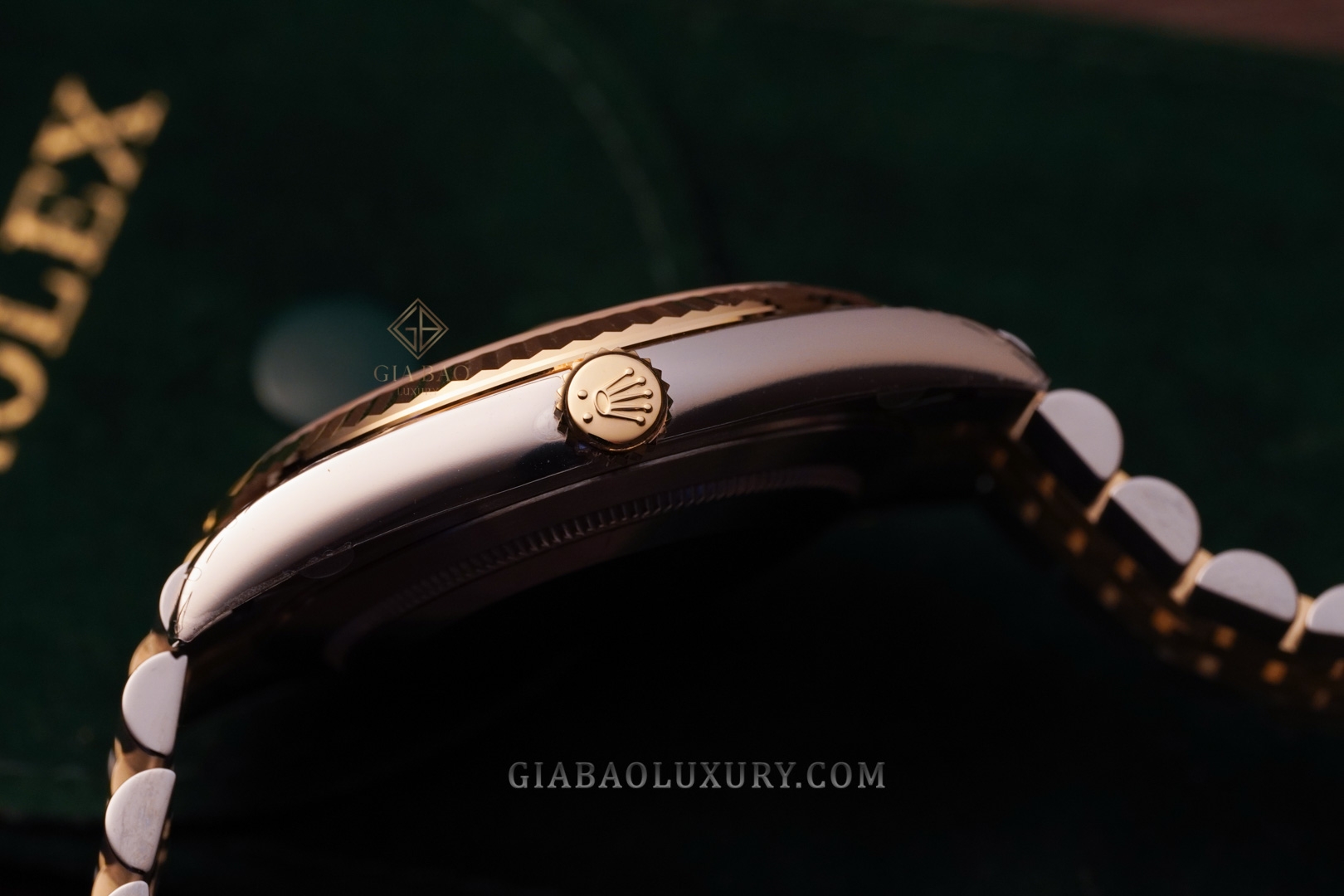 Đồng Hồ Rolex Datejust 41 126333 Mặt Số Champagne