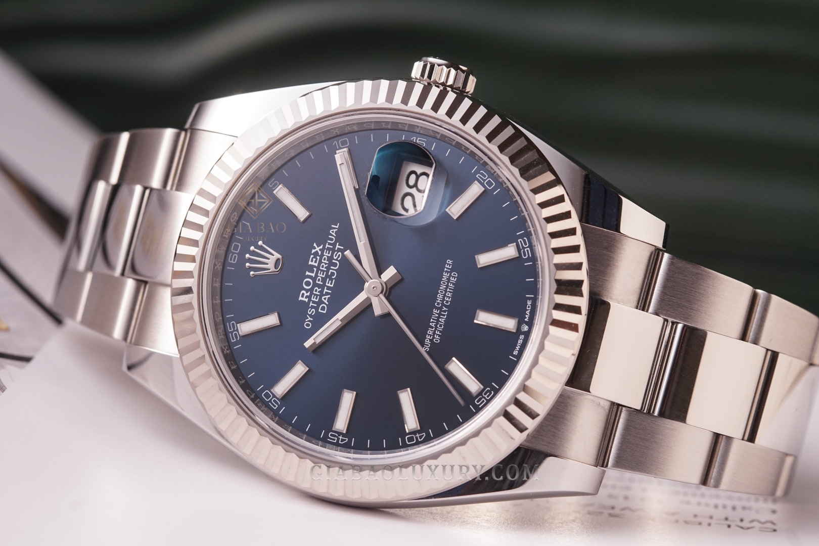 Đồng Hồ Rolex Datejust 41 126334 Mặt Số Xanh Dây Đeo Oyster