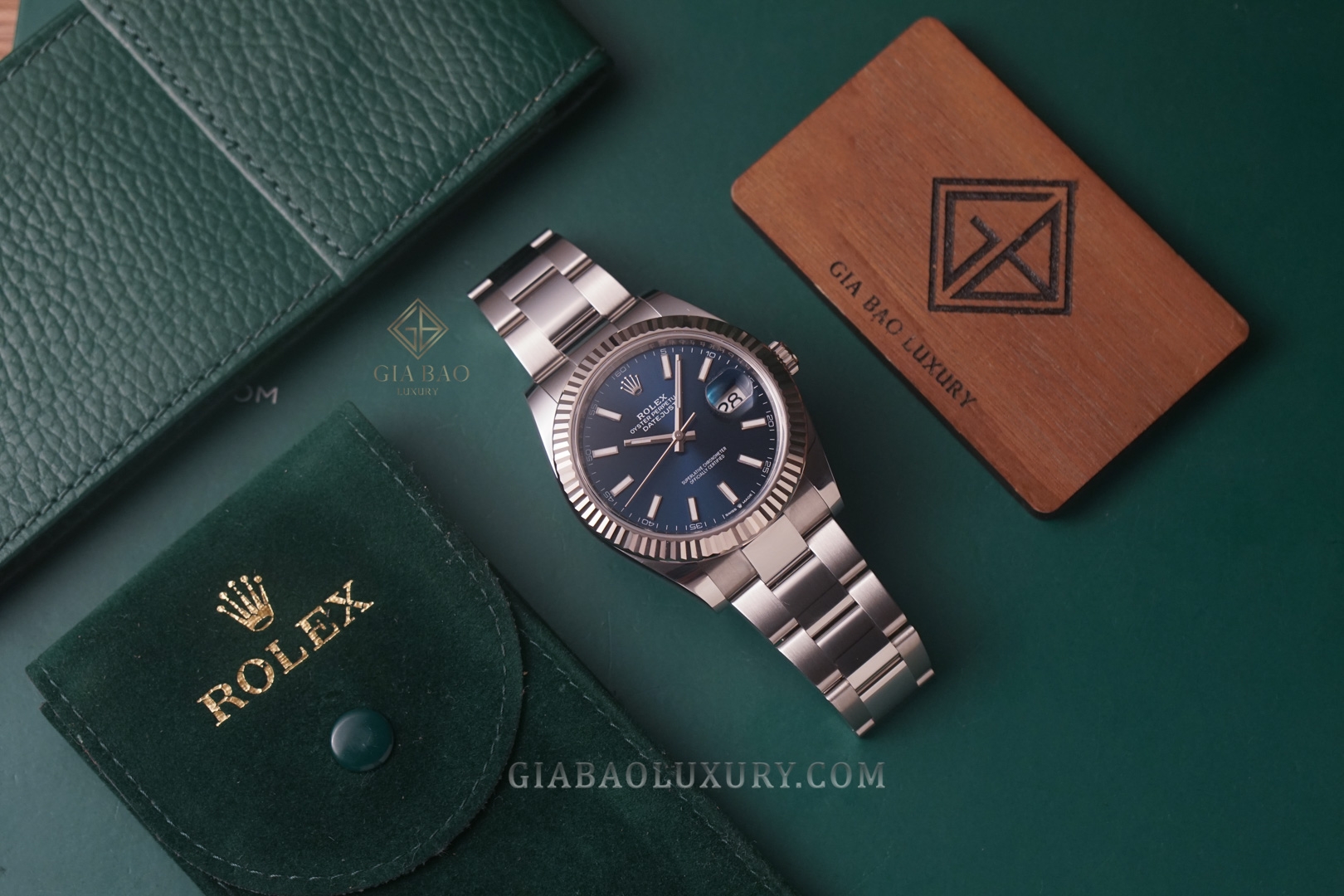Đồng Hồ Rolex Datejust 41 126334 Mặt Số Xanh Dây Đeo Oyster