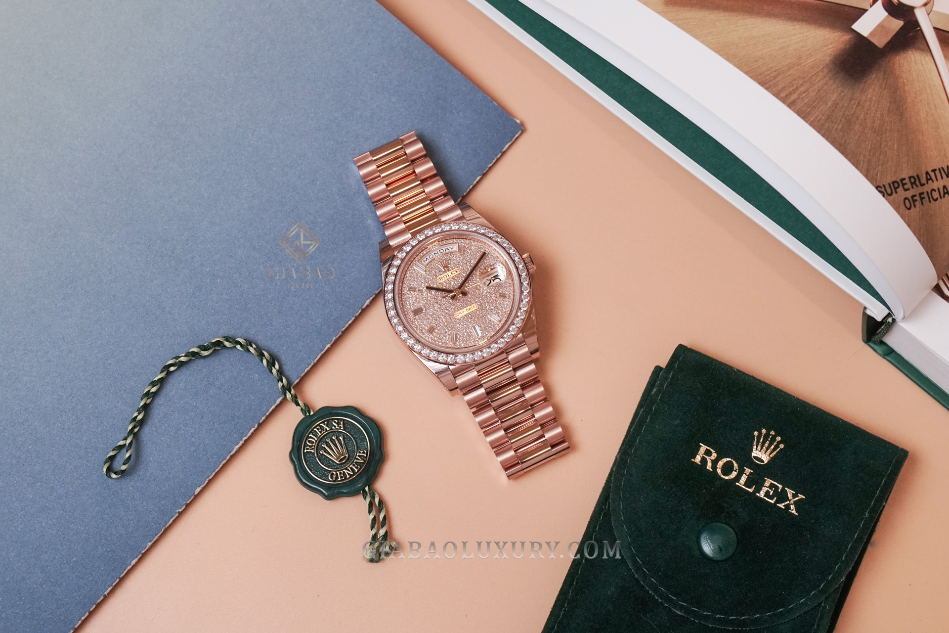 Đồng Hồ Rolex Day-Date 40 228345RBR Mặt Số Đính Kim Cương