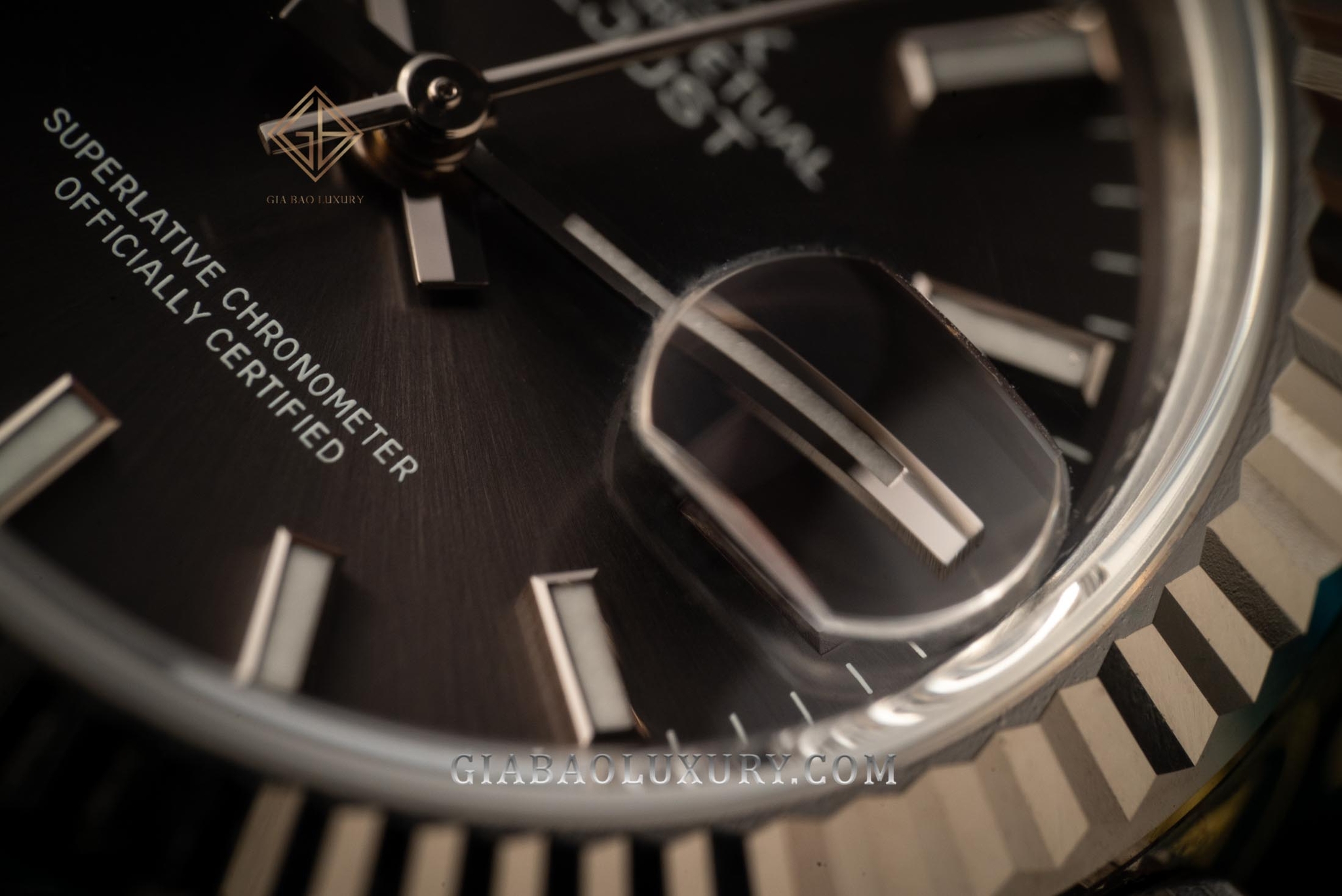 Đồng Hồ Rolex Lady-Datejust 28 279174 Mặt Số Xám Tối Cọc Số Dạ Quang