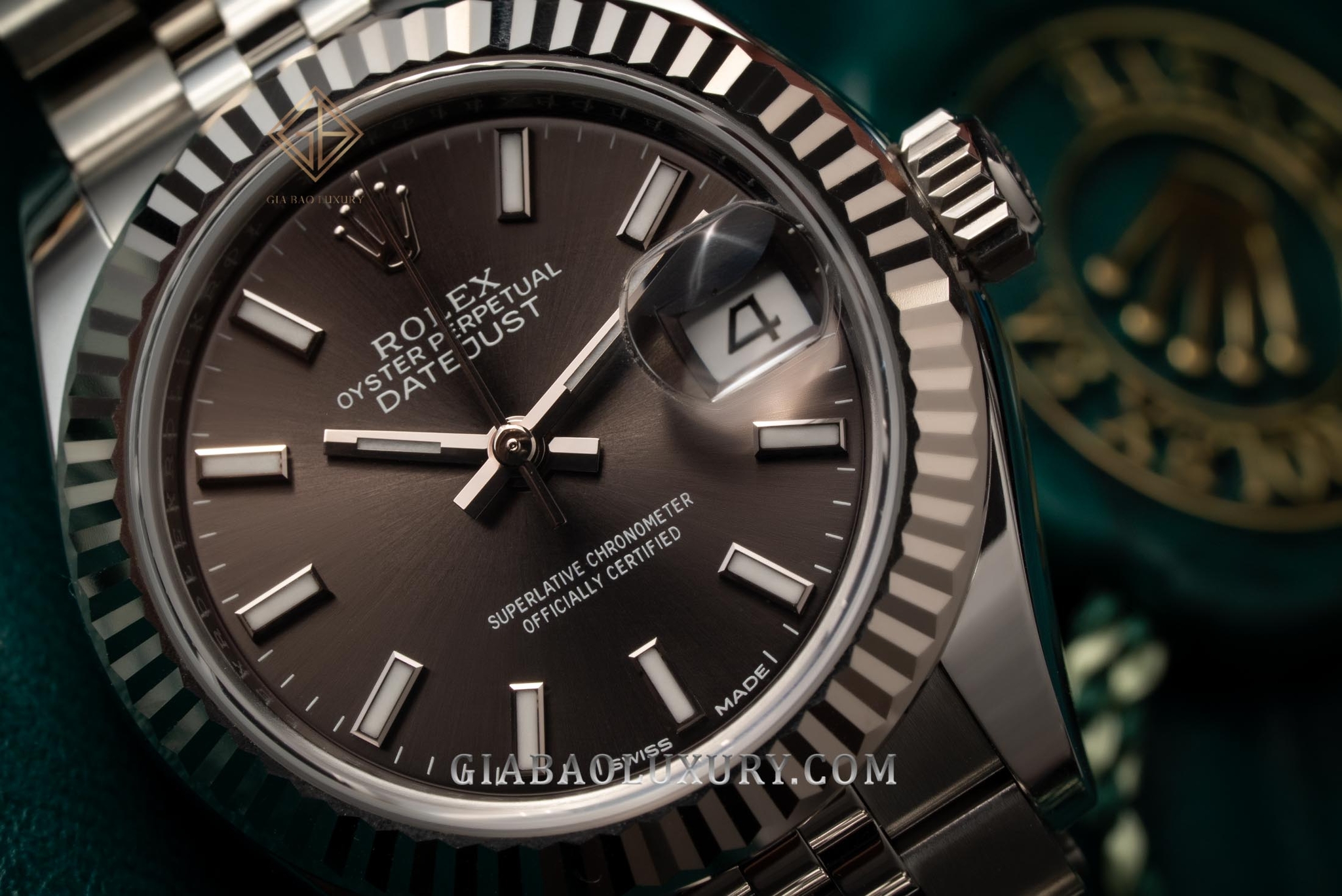 Đồng Hồ Rolex Lady-Datejust 28 279174 Mặt Số Xám Tối Cọc Số Dạ Quang