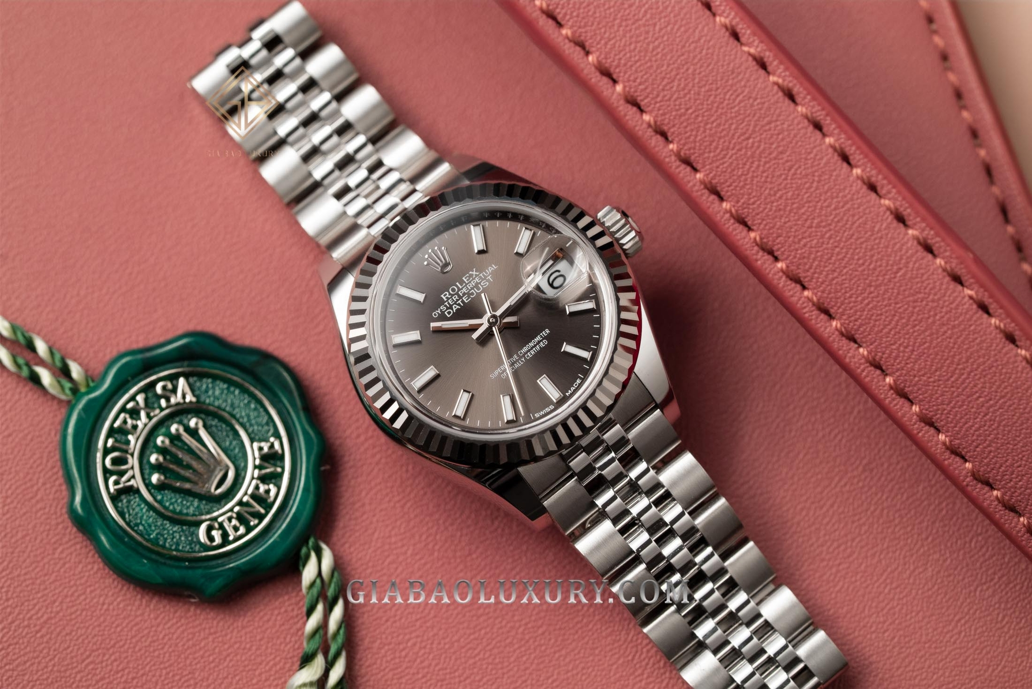 Đồng Hồ Rolex Lady-Datejust 28 279174 Mặt Số Xám Tối Cọc Số Dạ Quang