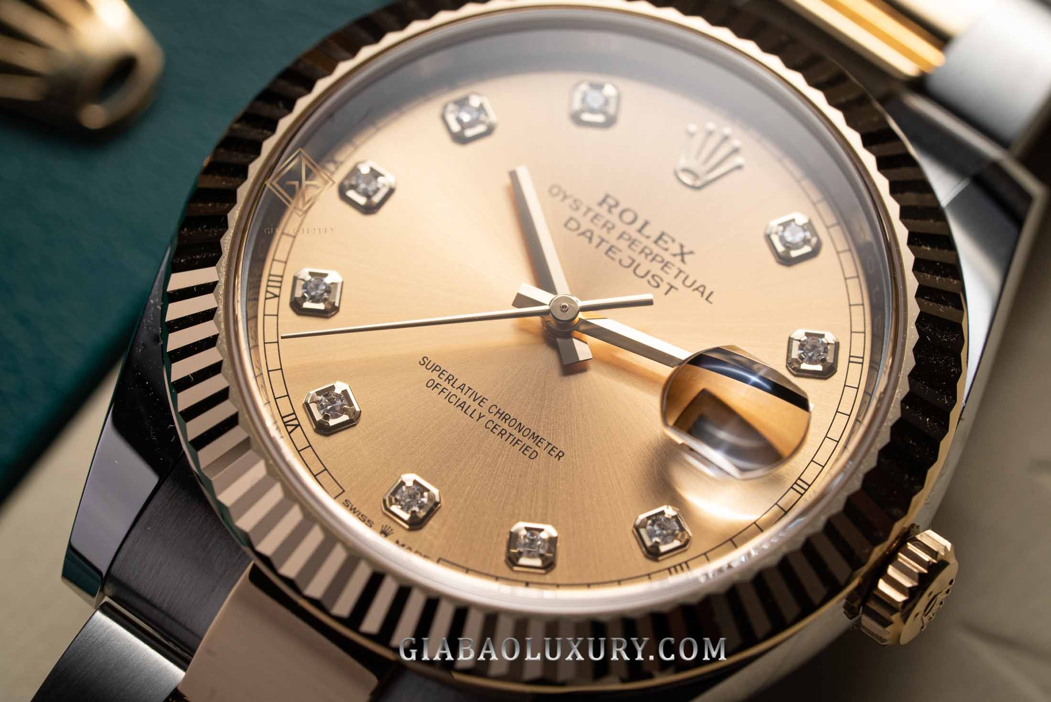 Đồng Hồ Rolex Datejust 41 126333 Mặt Số Champagne Nạm Kim Cương Dây Đeo Oyster