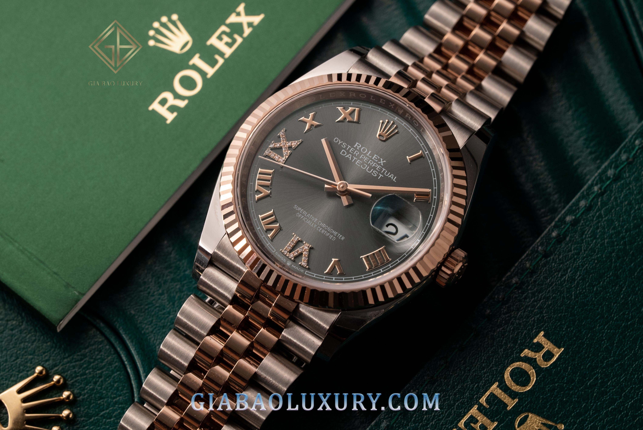 Đồng Hồ Rolex Datejust 36 126231 Mặt Số Rhodium Cọc Số La Mã Nạm Kim Cương