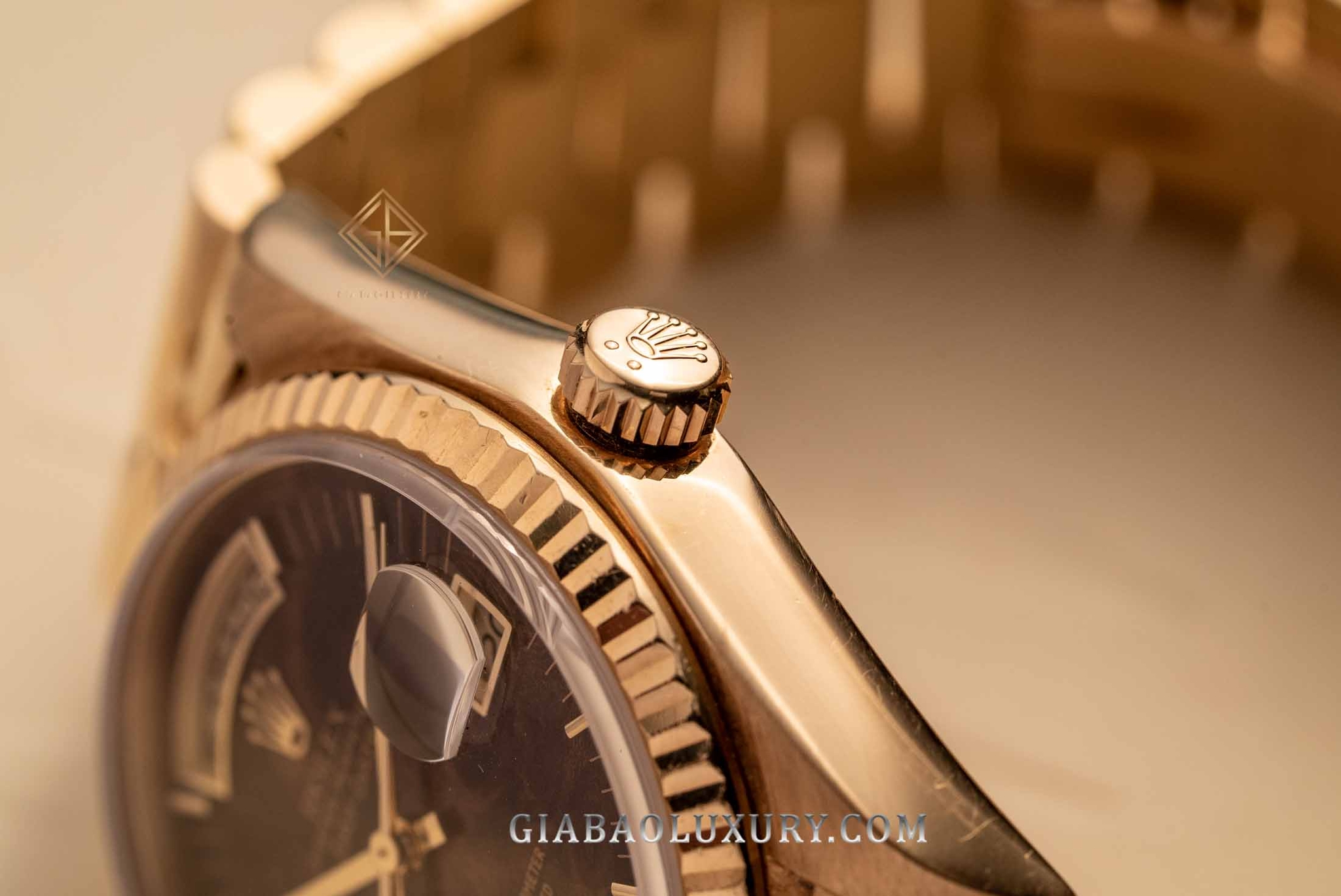 Đồng hồ Rolex Day-Date 36 18038 Mặt Số Gỗ Burr