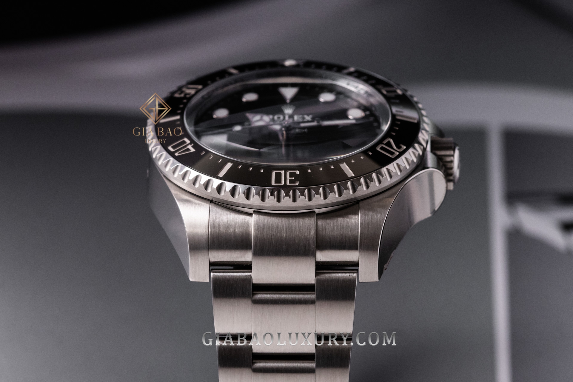 Đồng hồ Rolex Deepsea 126660 Mặt Số Đen
