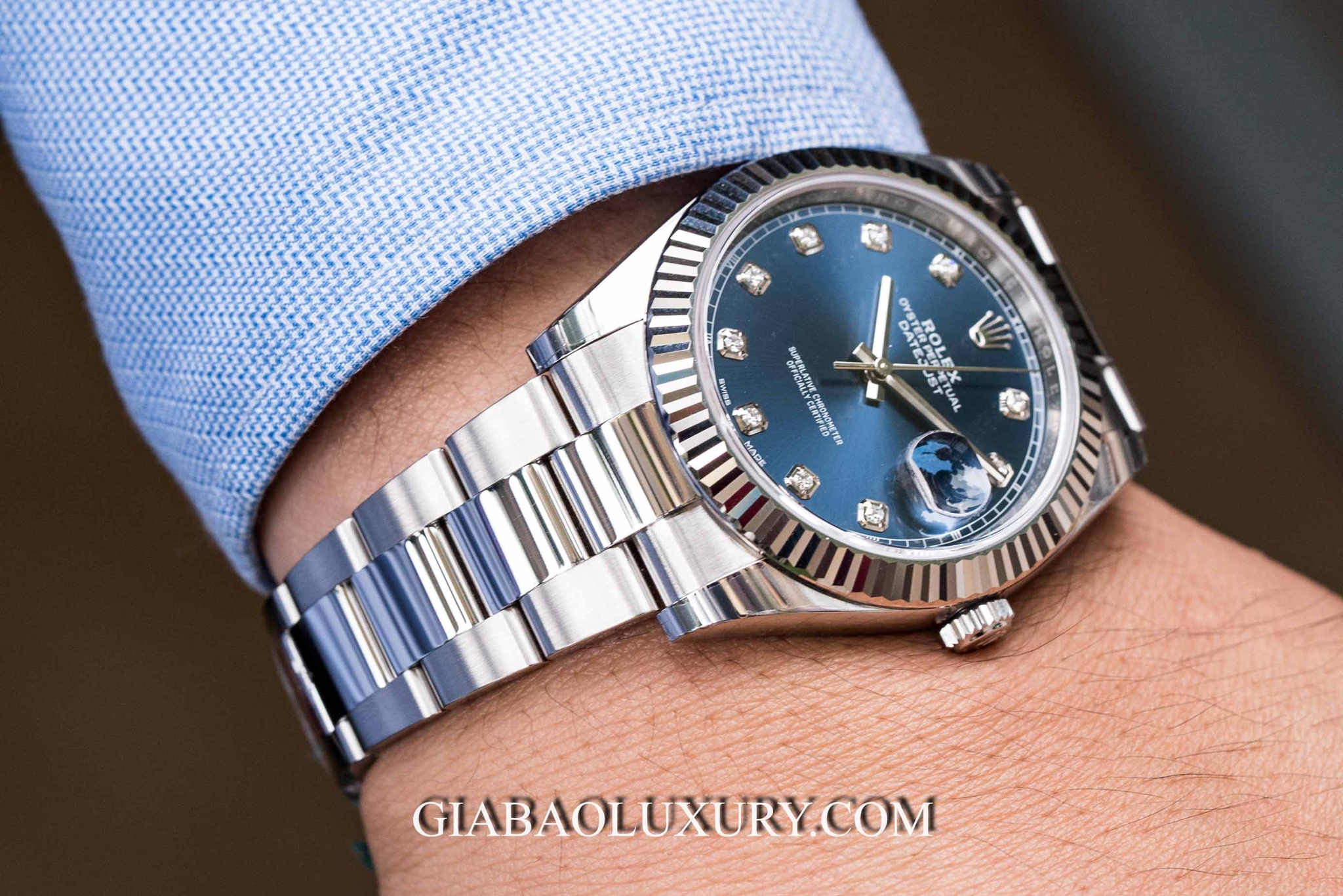 Đồng Hồ Rolex Datejust 126334 Mặt Số Xanh Nạm Kim Cương Dây Đeo Oyster